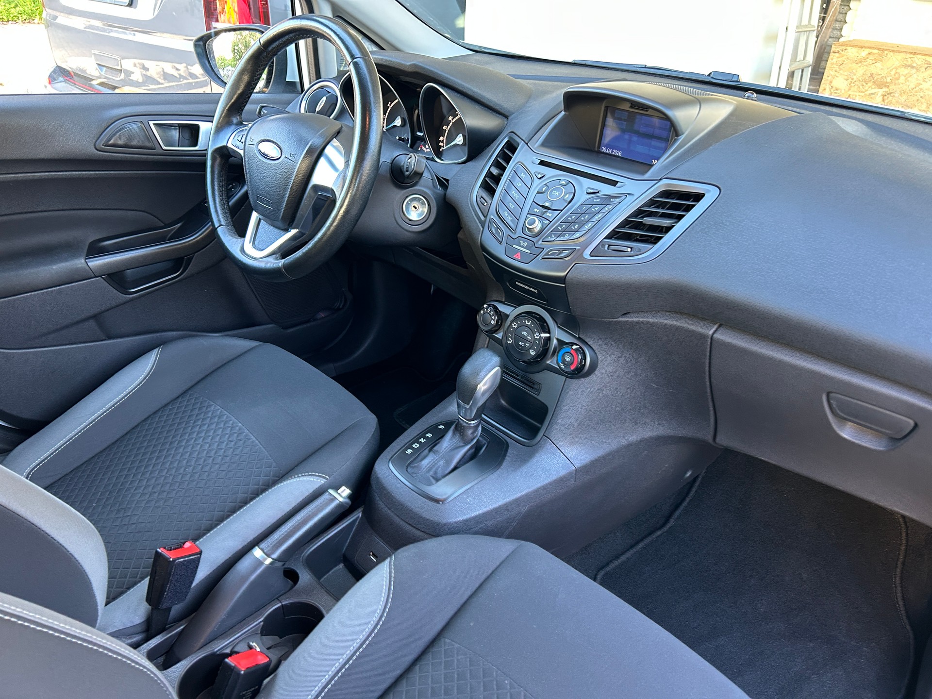 FORD 1.0 EcoB 100 SYNC-image-3