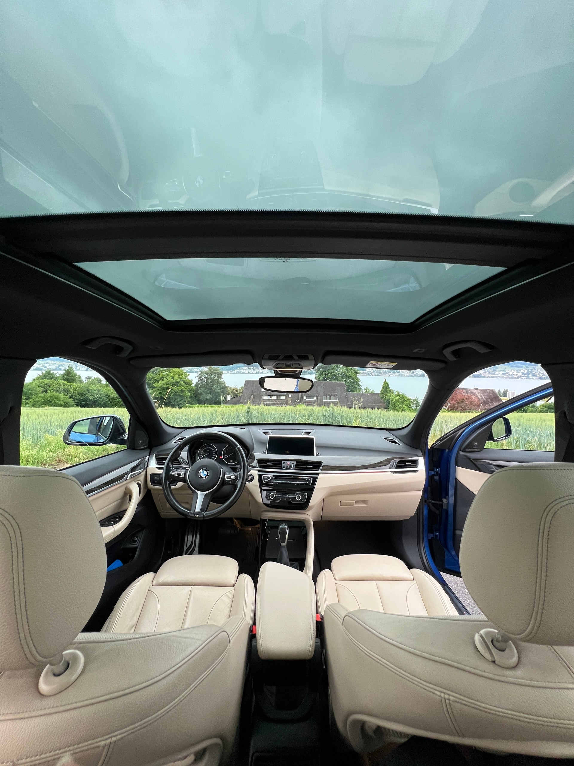 BMW 18i sDrive-image-1