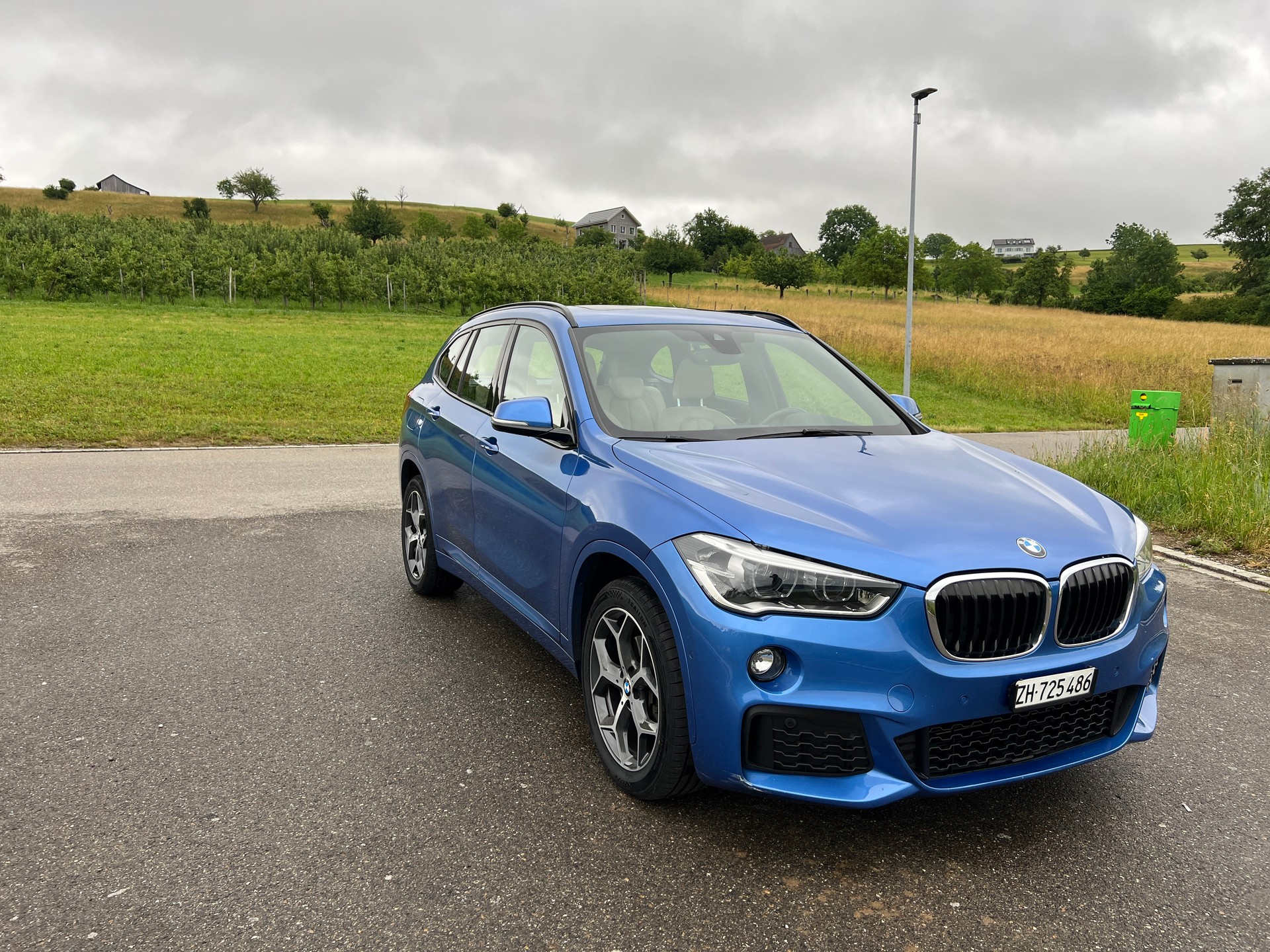 BMW 18i sDrive-image-4