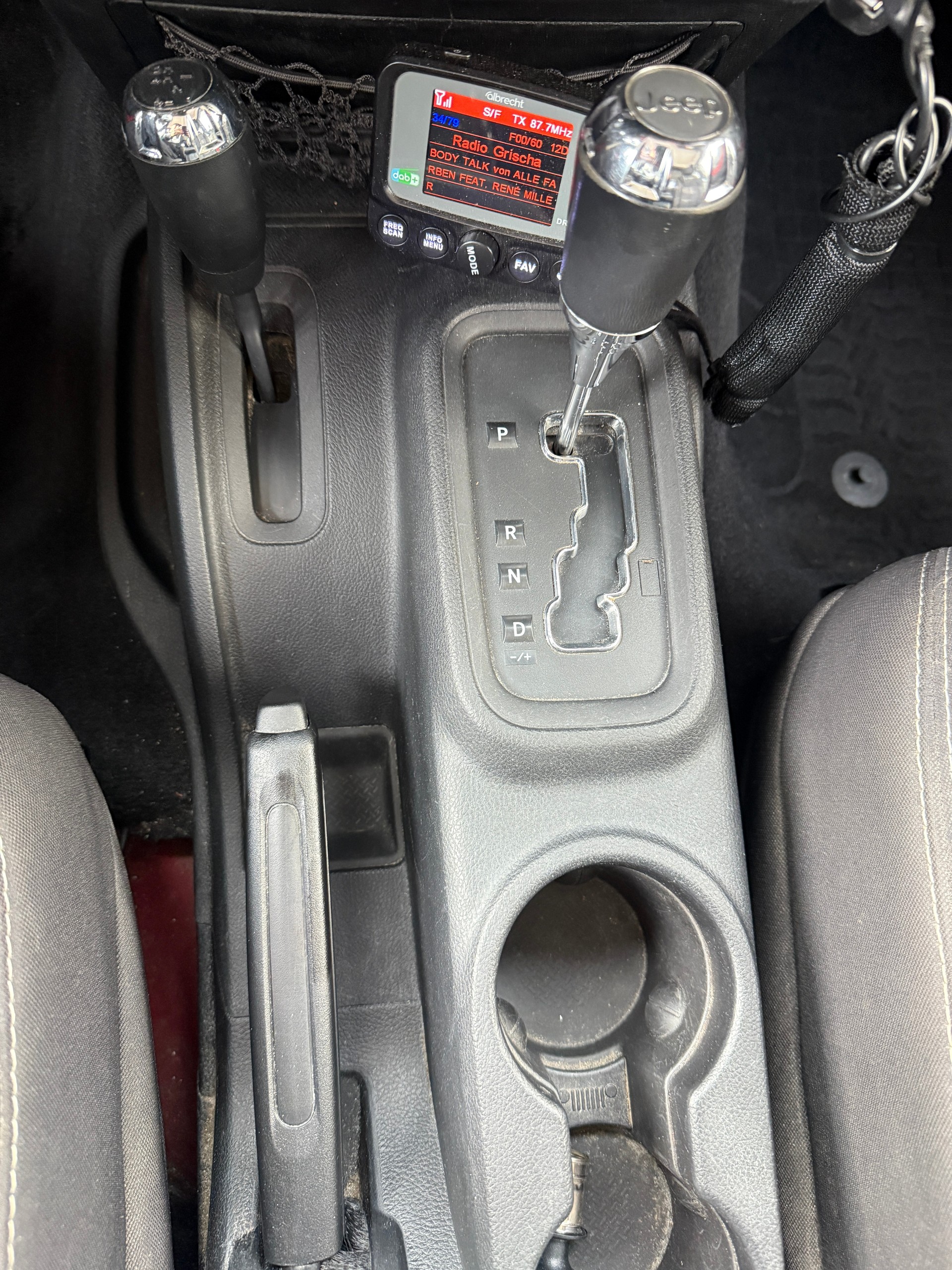 JEEP Wrangler 2.8 CRD Rubicon Automatic hardtop *SEILWINDE*-image-18