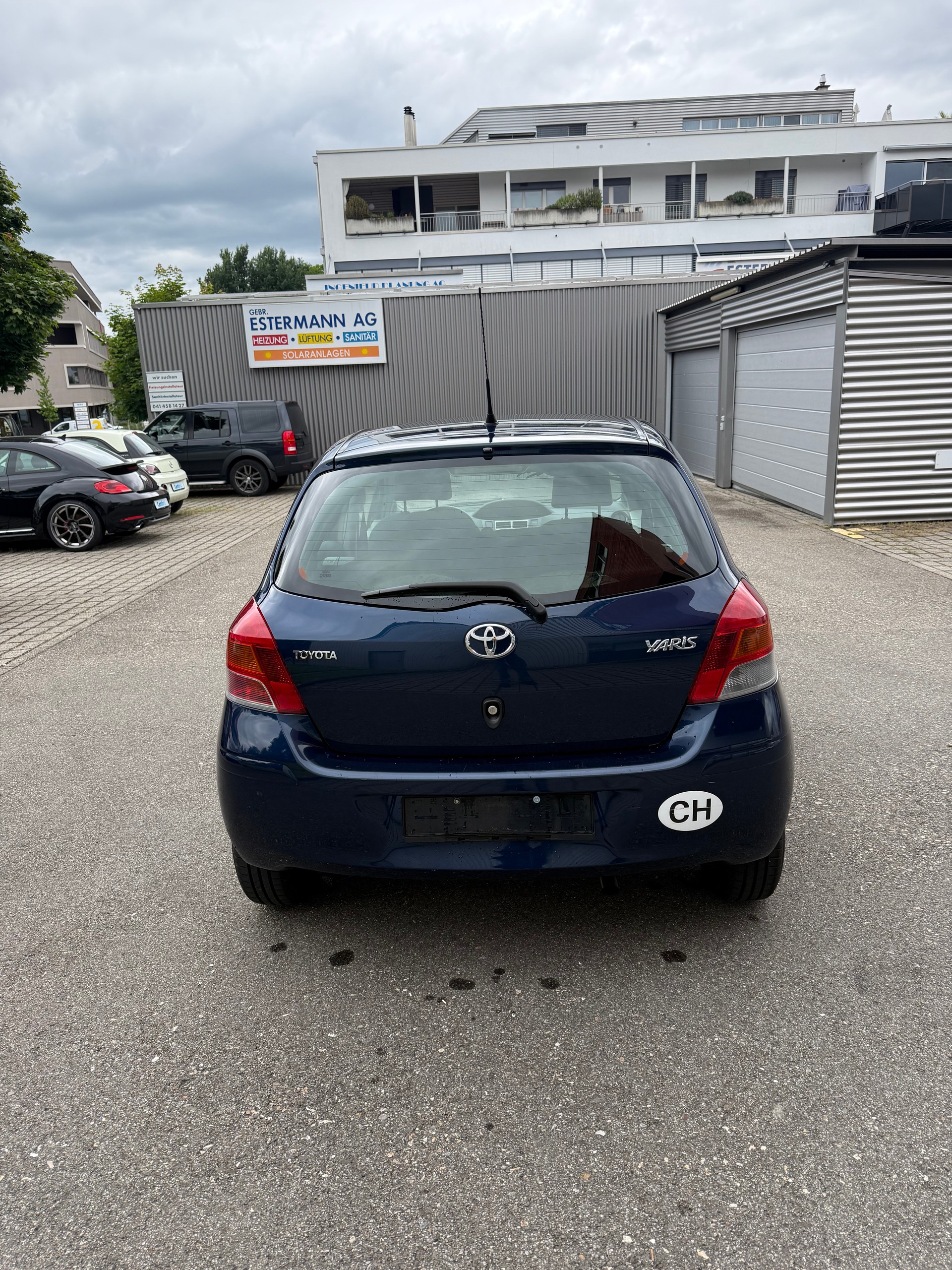 TOYOTA Yaris 1.33 Linea Sol-image-4