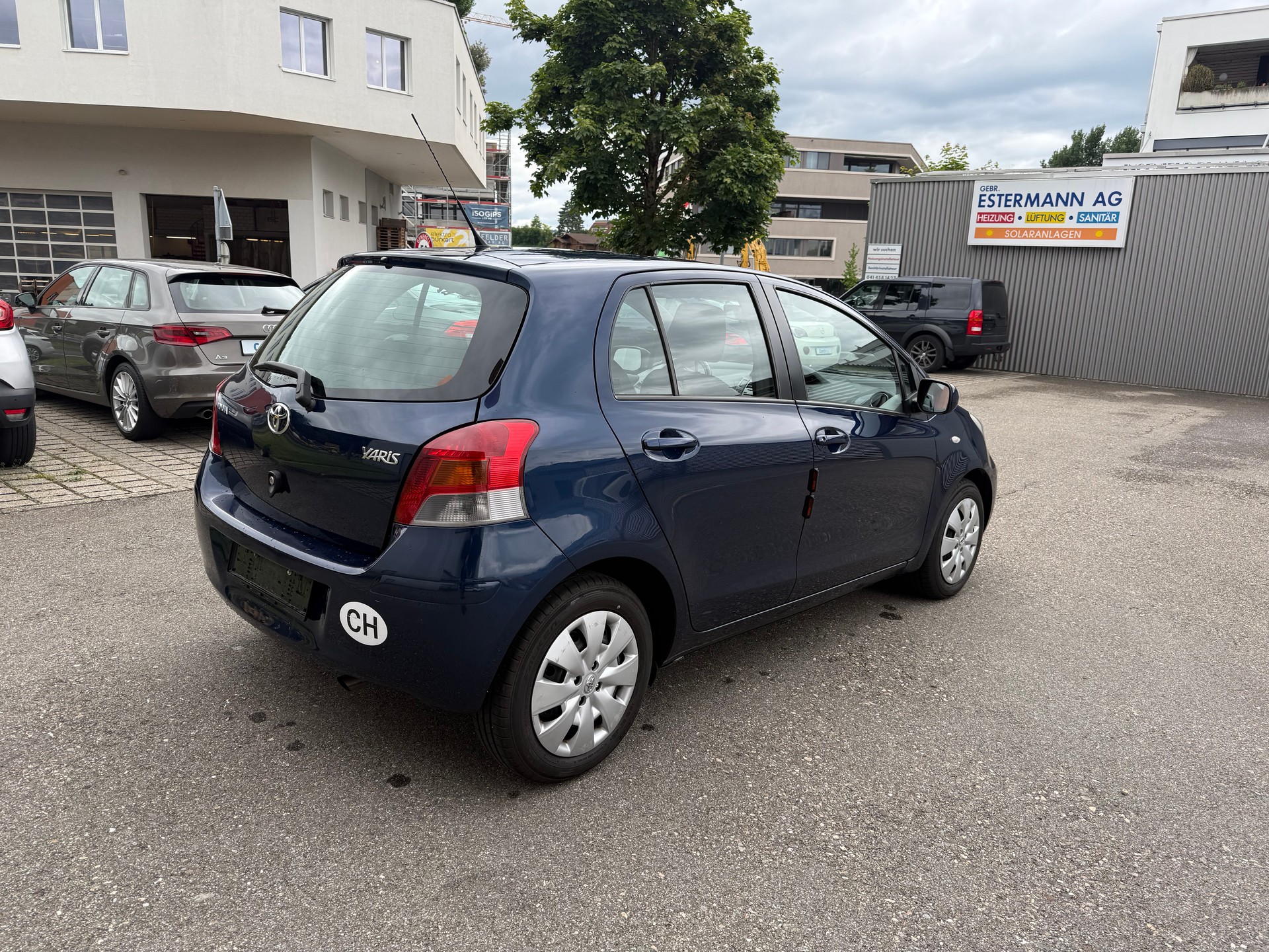 TOYOTA Yaris 1.33 Linea Sol-image-3