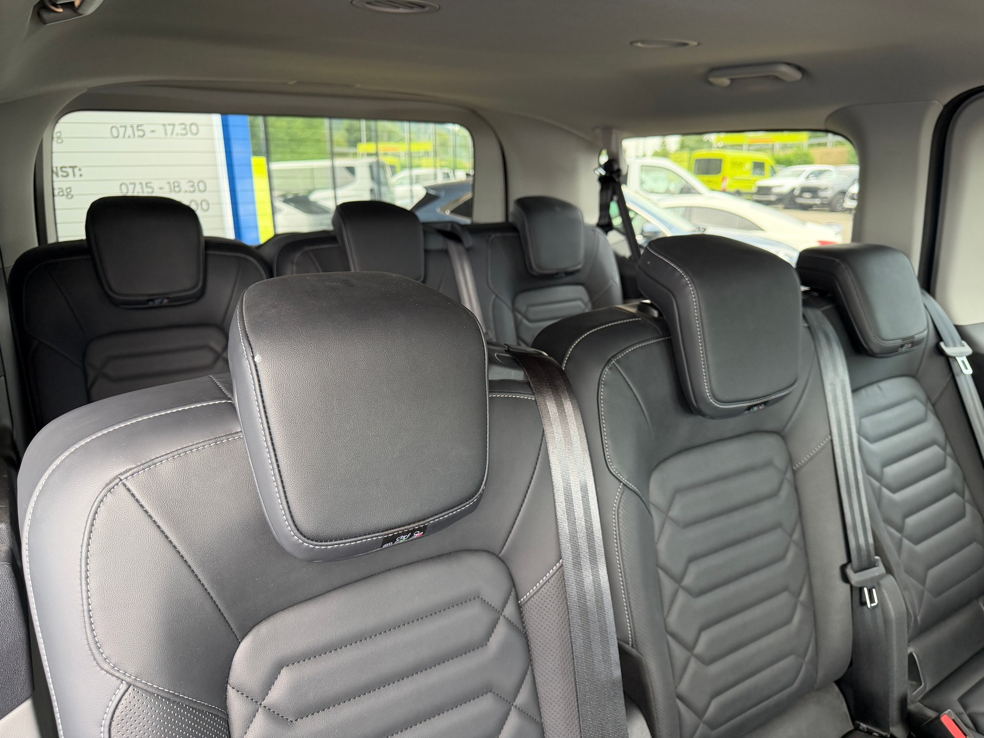 FORD Tourneo Bus 340 L1H1 PHEV Titanium X 2024-image-6