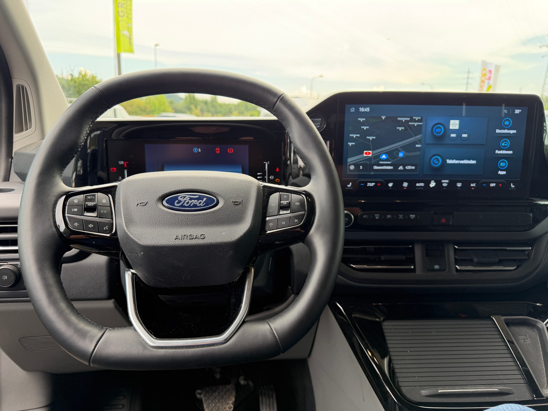 FORD Tourneo Bus 340 L1H1 PHEV Titanium X 2024-image-8