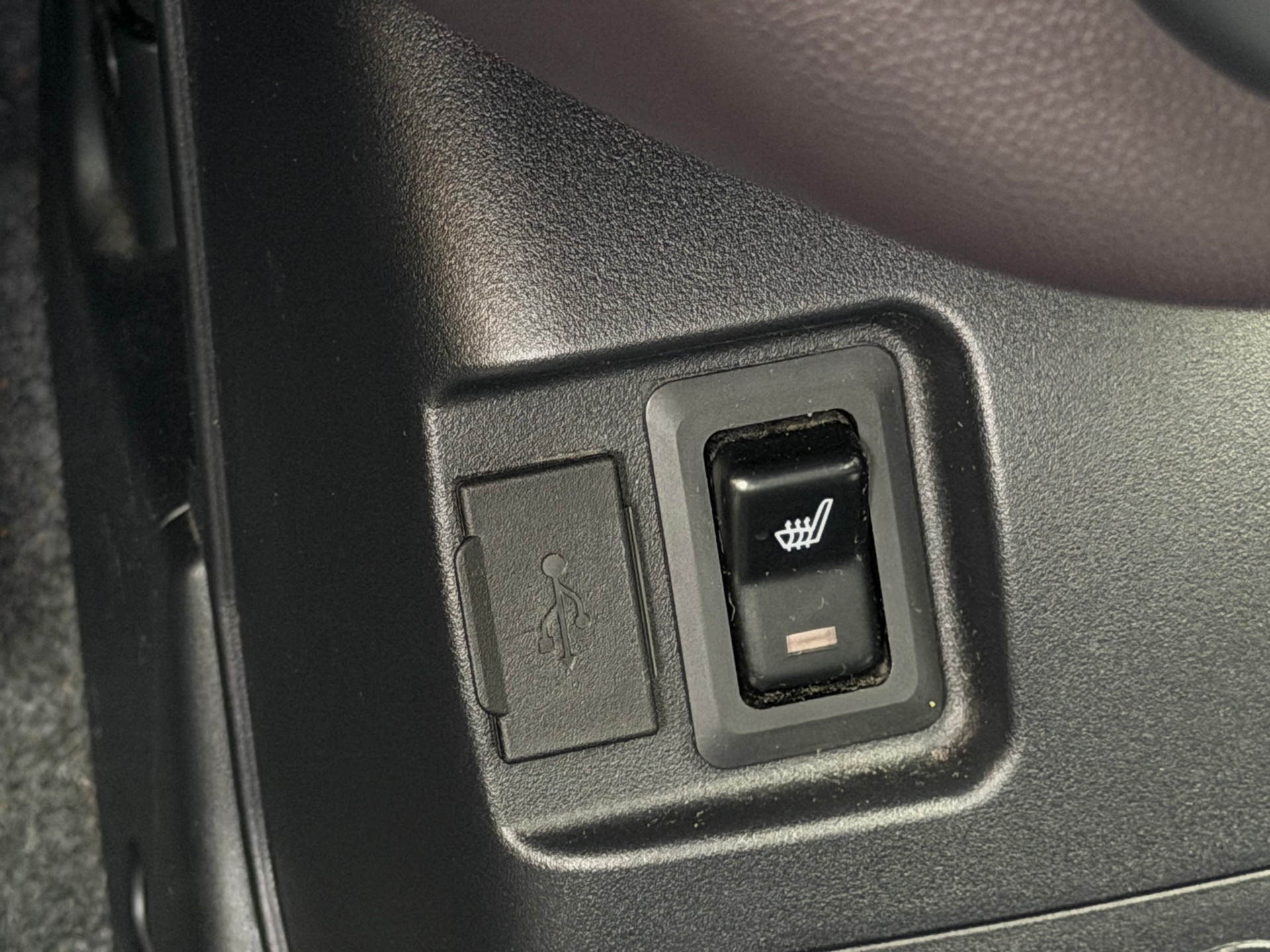 MITSUBISHI i MiEV-image-19