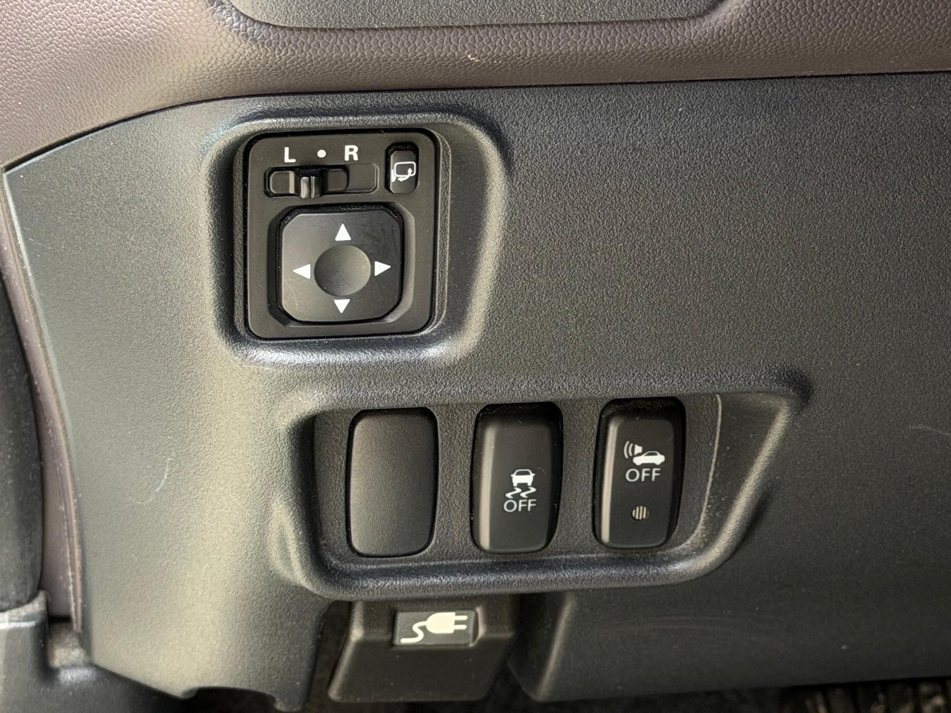 MITSUBISHI i MiEV-image-14