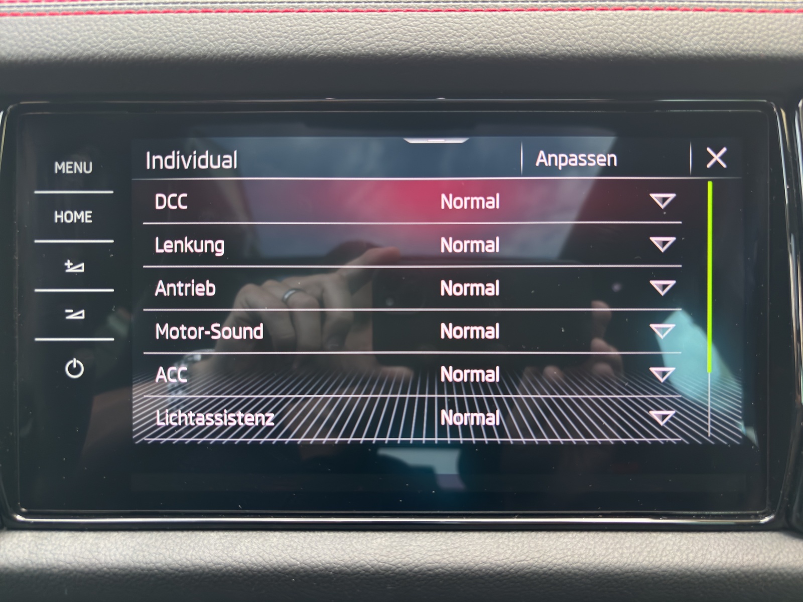 SKODA Kodiaq 2.0 TSI 4x4 RS mit AHK, Standheizung & Panorama-Ausstell-/Schiebedach-image-22