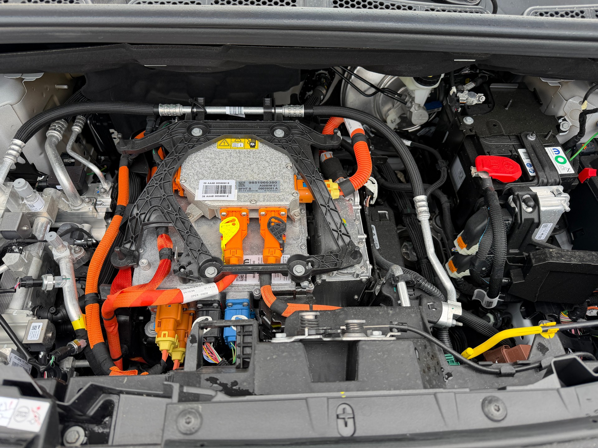 PEUGEOT e-Partner Kaw. Long 50 kWh 🔋-image-9