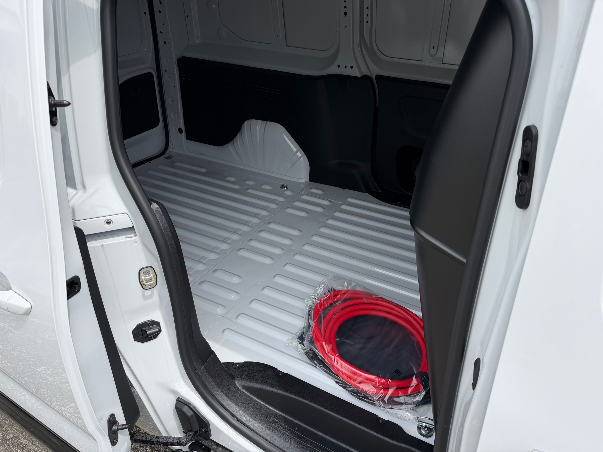PEUGEOT e-Partner Kaw. Long 50 kWh 🔋-image-8