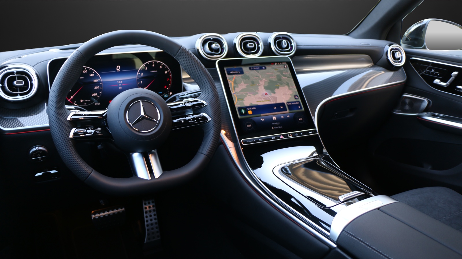 MERCEDES-BENZ GLC 200 4MATIC Coupé-image-4