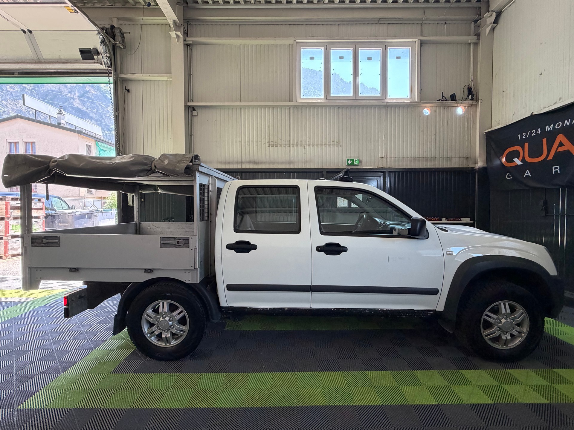ISUZU D-MAX CrewCab LS 3.0 4x4-image-4