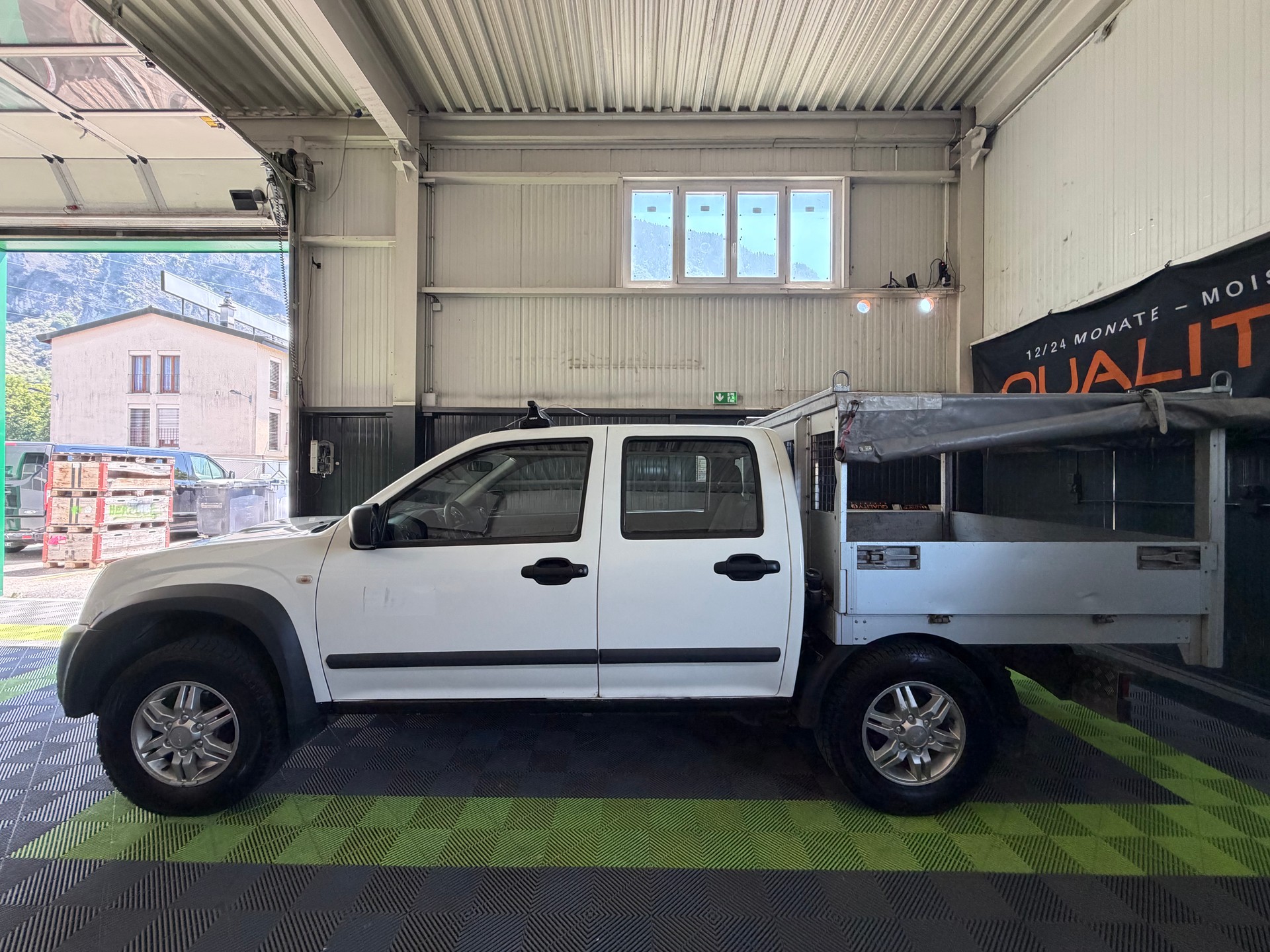 ISUZU D-MAX CrewCab LS 3.0 4x4-image-6