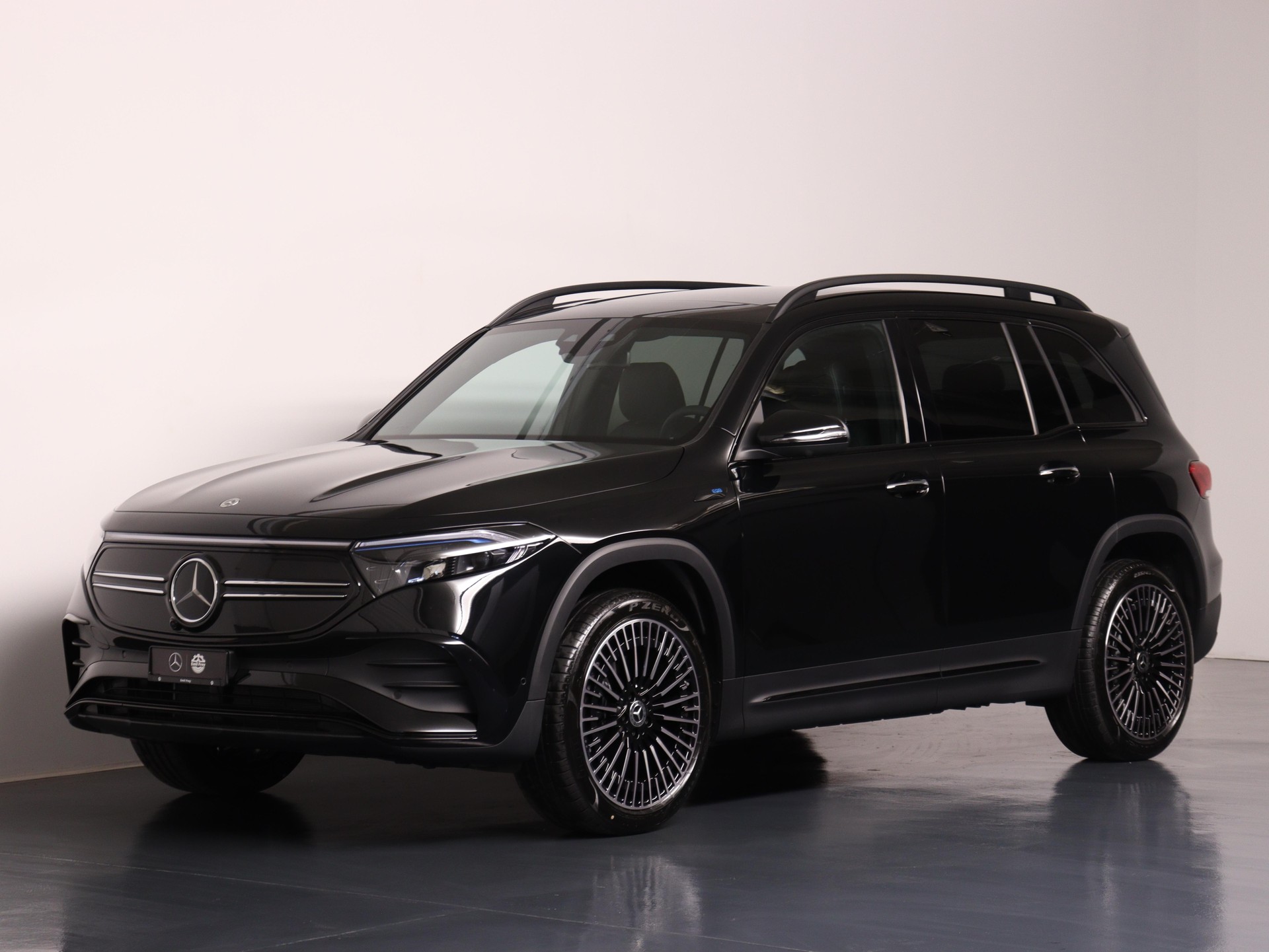 MERCEDES-BENZ EQB 350 Swiss Star AMG Line 4matic-image-0