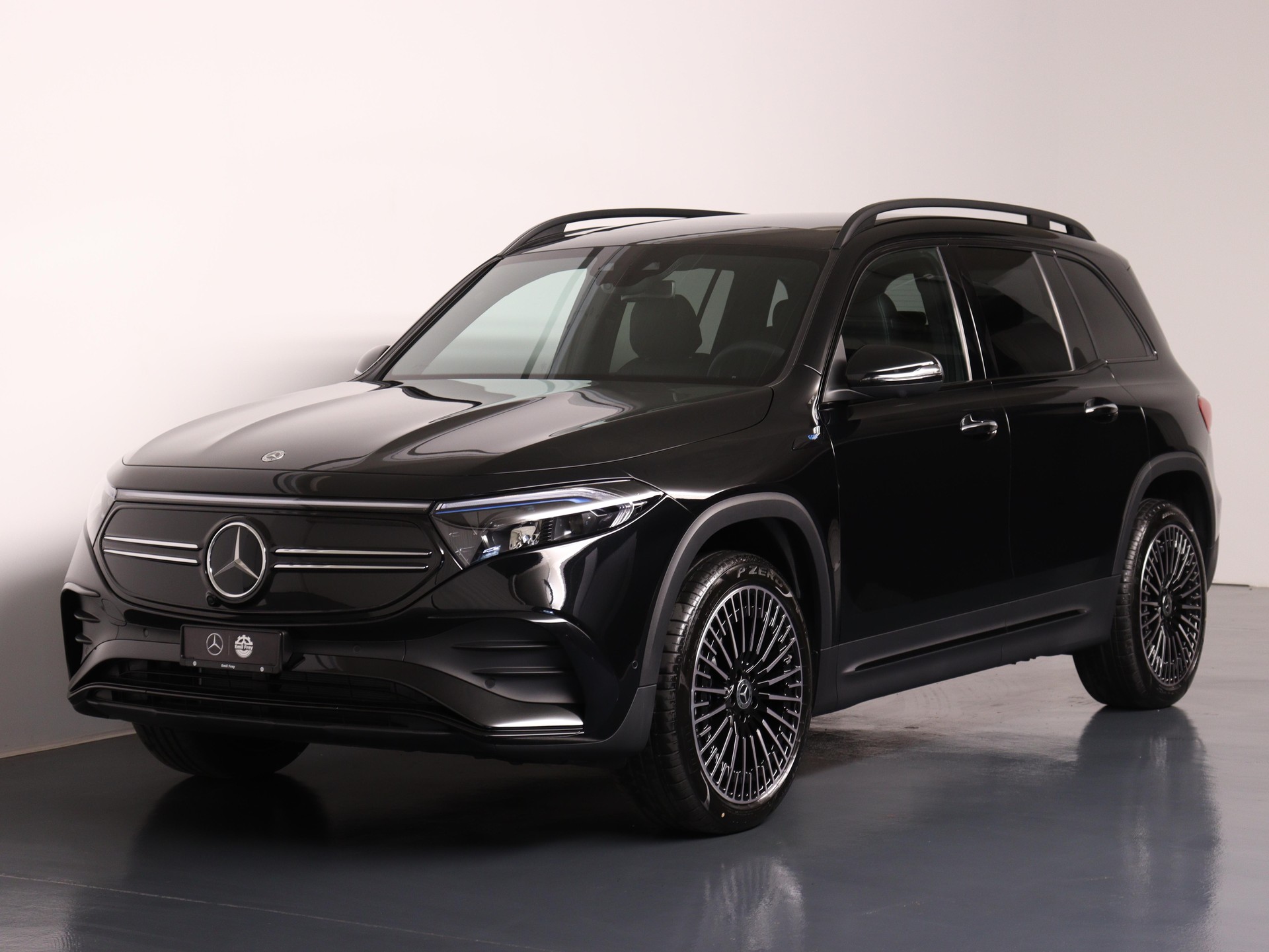 MERCEDES-BENZ EQB 350 Swiss Star AMG Line 4matic-image-1