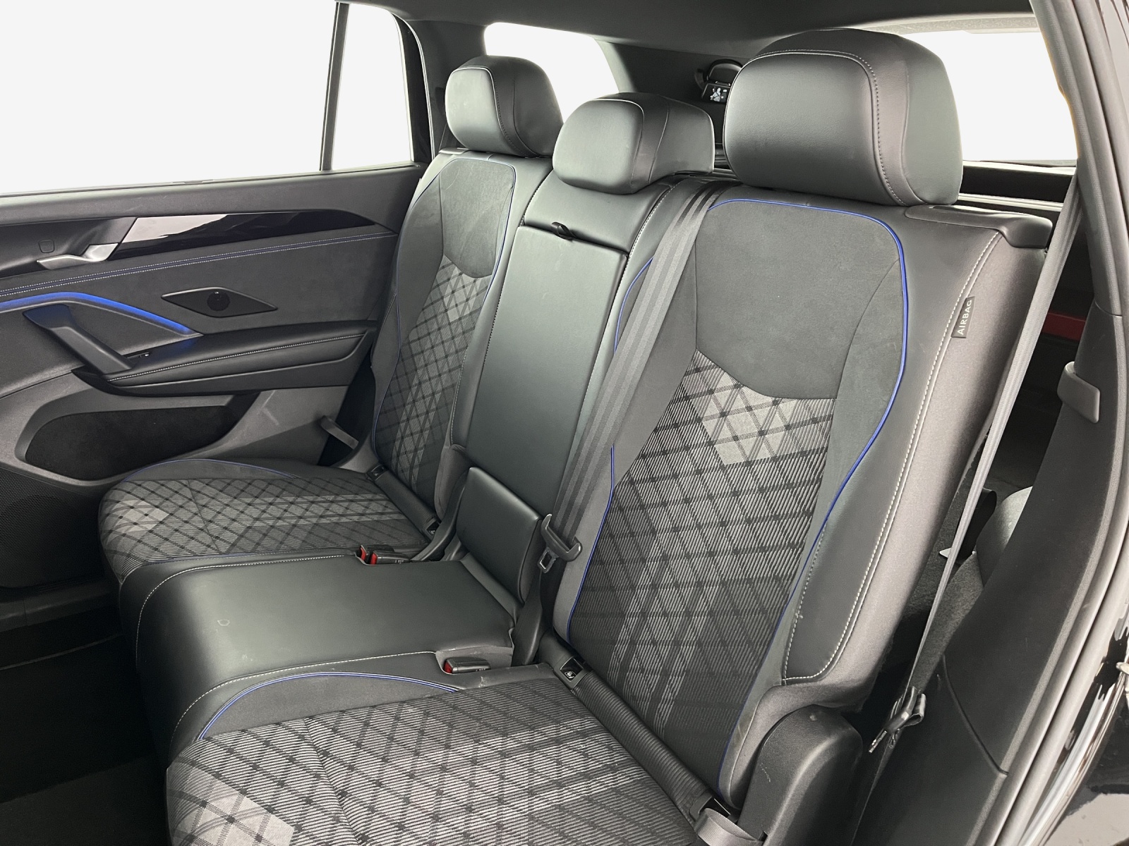 VW Tayron 2.0 TSI R-Line DSG 4Motion-image-11