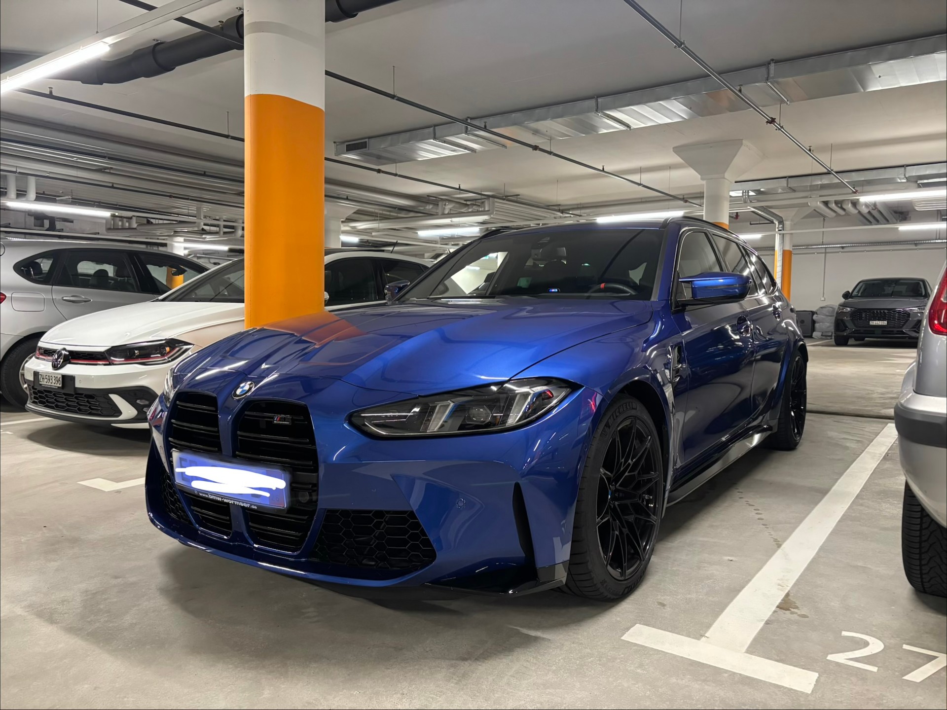 BMW M3 Competition xDrive-image-5