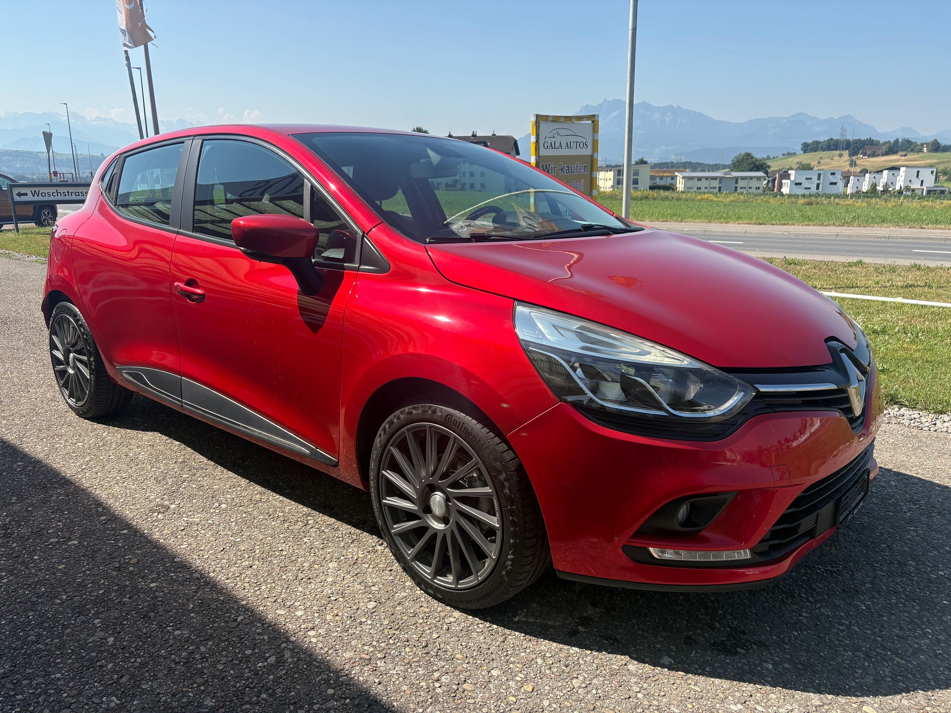 RENAULT Clio 0.9 12V Intens-image-2