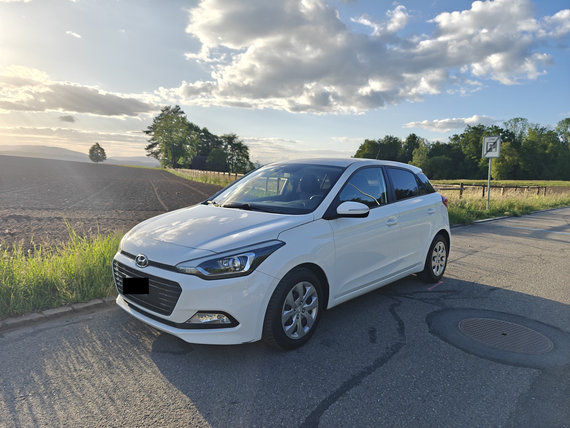 HYUNDAI 1.0 T-GDi 120 Amplia-image-0