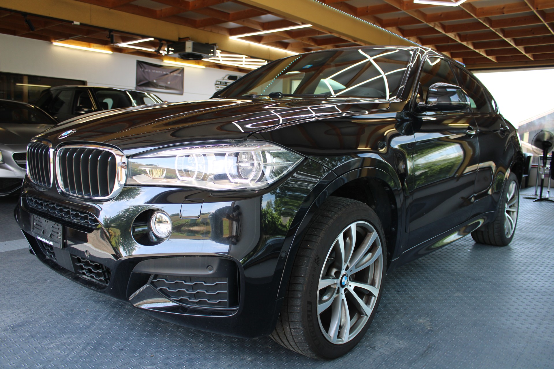 BMW X6 xDrive 30d Steptronic M-Sportpaket **CH**-image-0