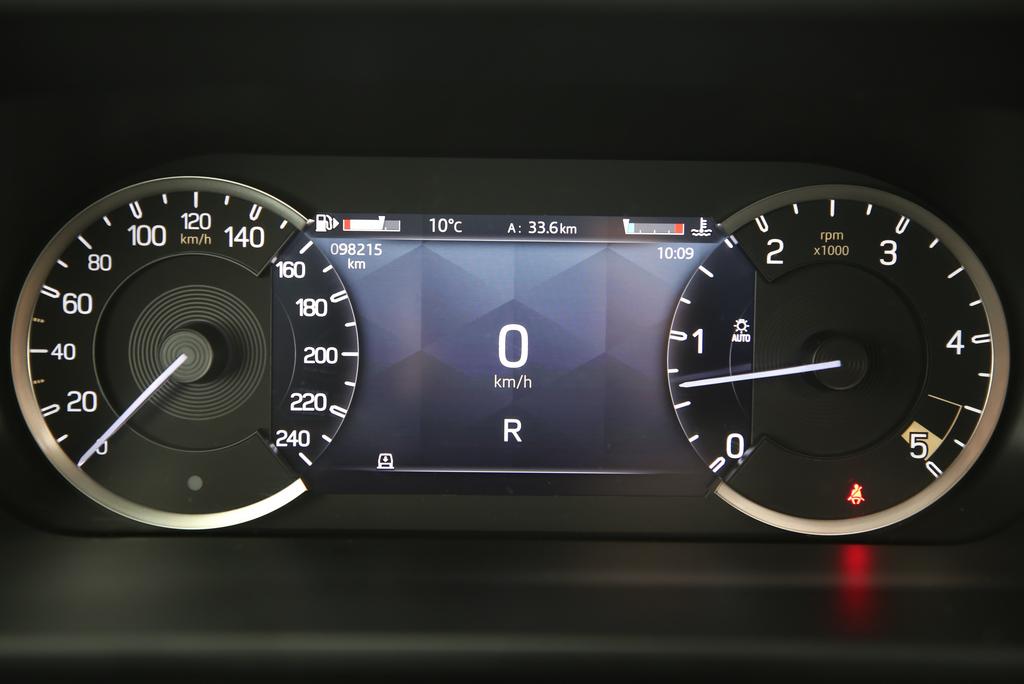 LAND ROVER Defender 110 3.0 D I6 250 X-Dynamic SE-image-14