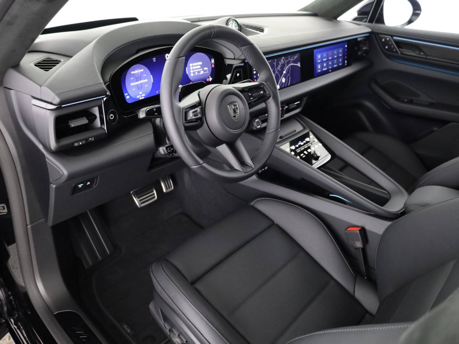PORSCHE Macan Turbo-image-4