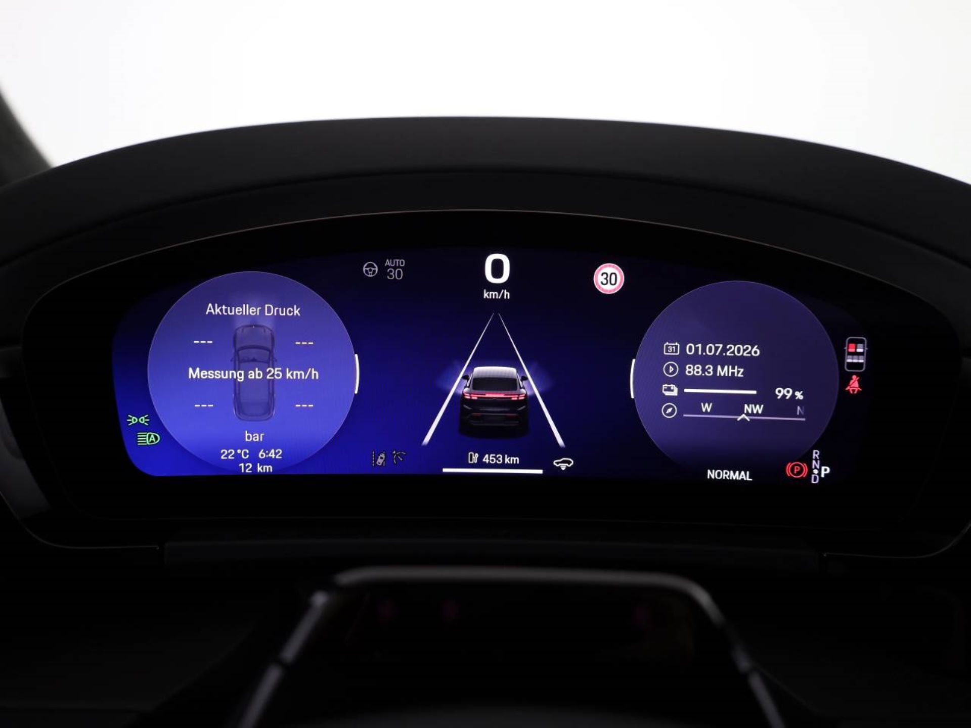 PORSCHE Macan Turbo-image-10
