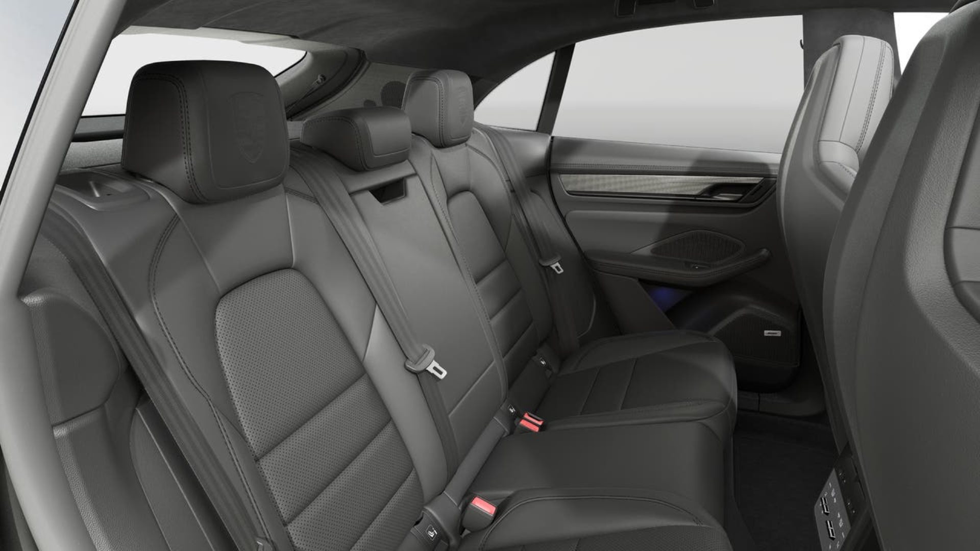 PORSCHE Macan Turbo-image-12
