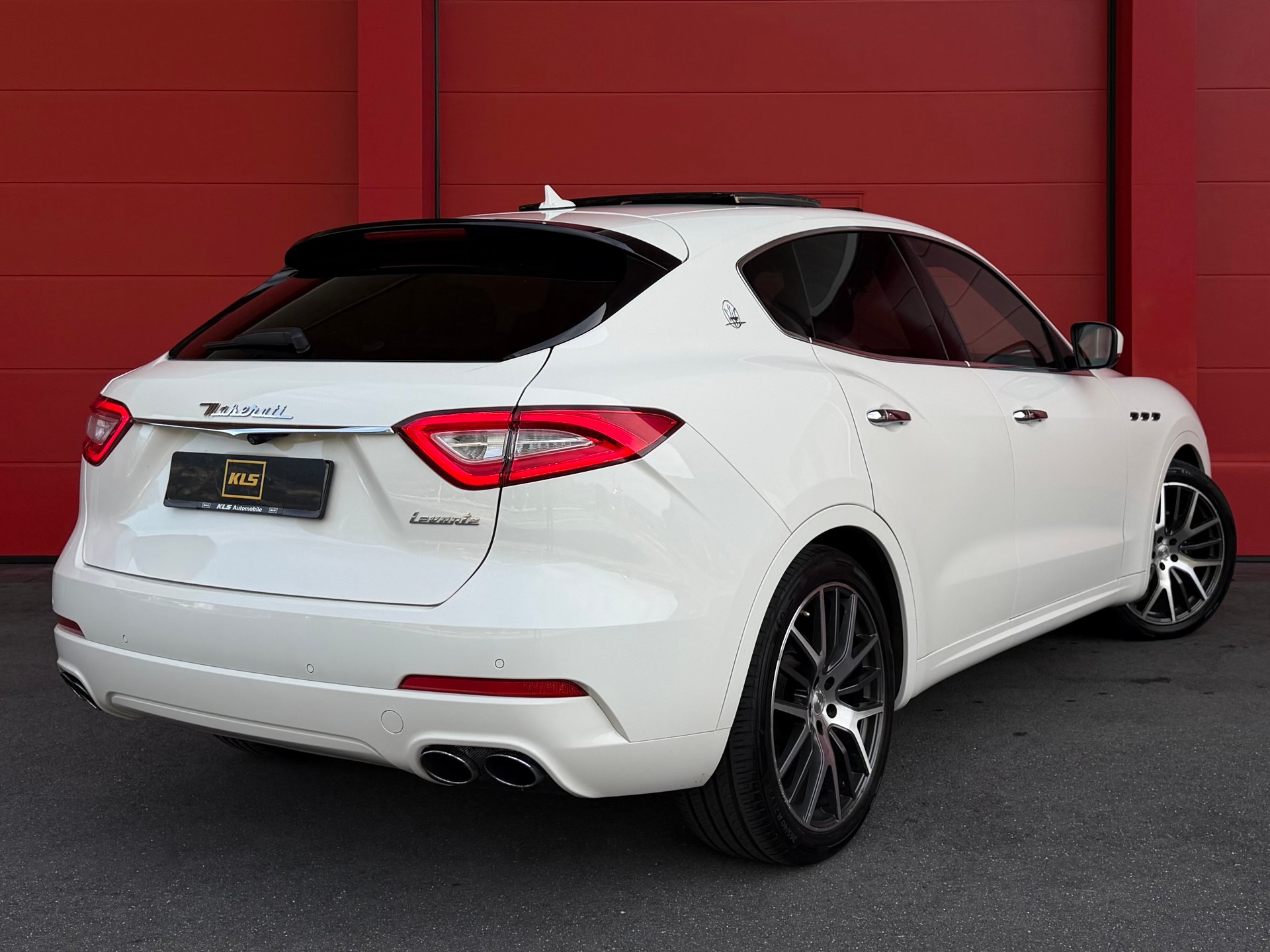 MASERATI Levante D 3.0 V6 Automatica *CH-Fahrzeug*-image-3