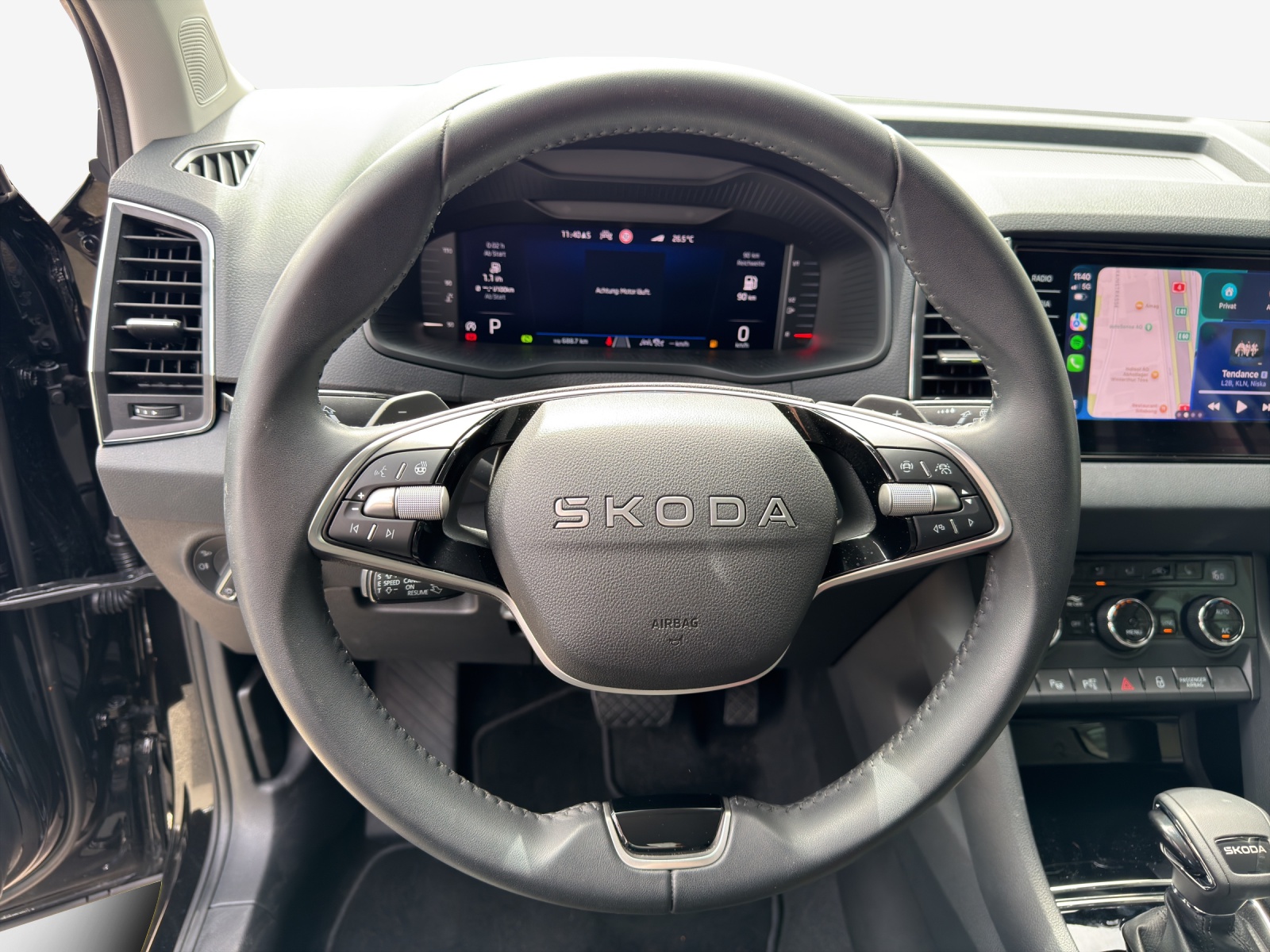 SKODA Karoq 1.5 TSI Dynamic DSG-image-9