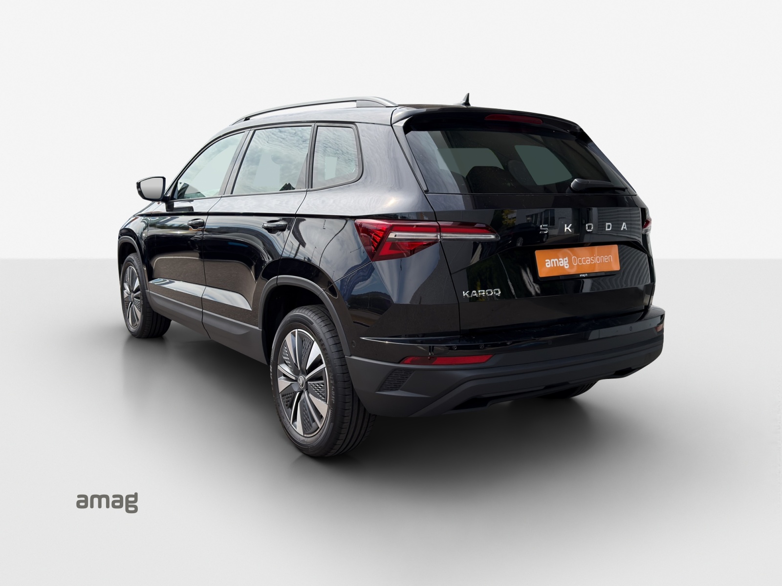 SKODA Karoq 1.5 TSI Dynamic DSG-image-2