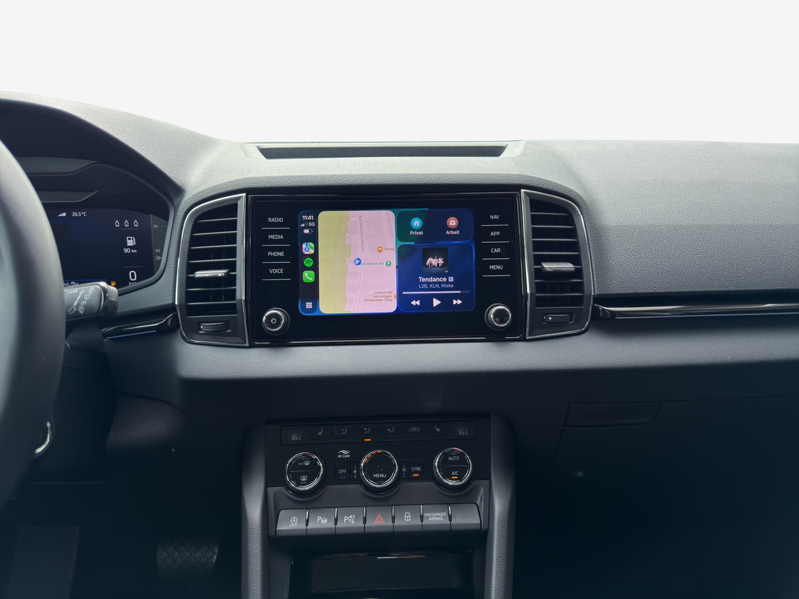 SKODA Karoq 1.5 TSI Dynamic DSG-image-10