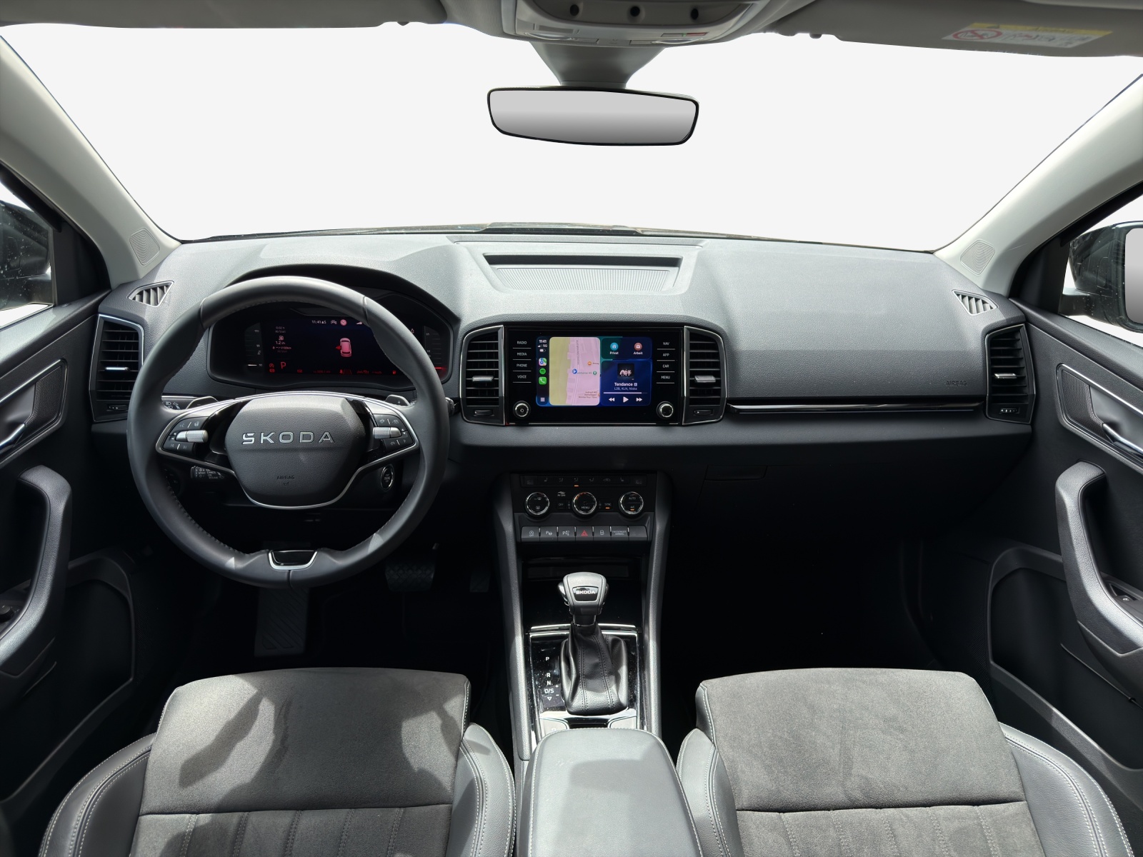 SKODA Karoq 1.5 TSI Dynamic DSG-image-8