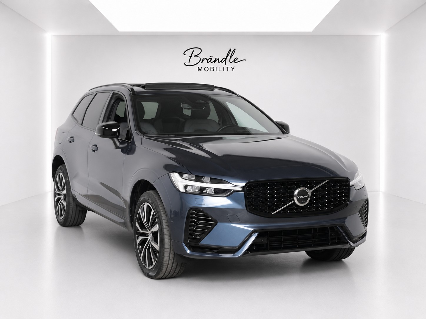 VOLVO XC60 T8 eAWD PluginHybrid Ultimate Dark Geartronic