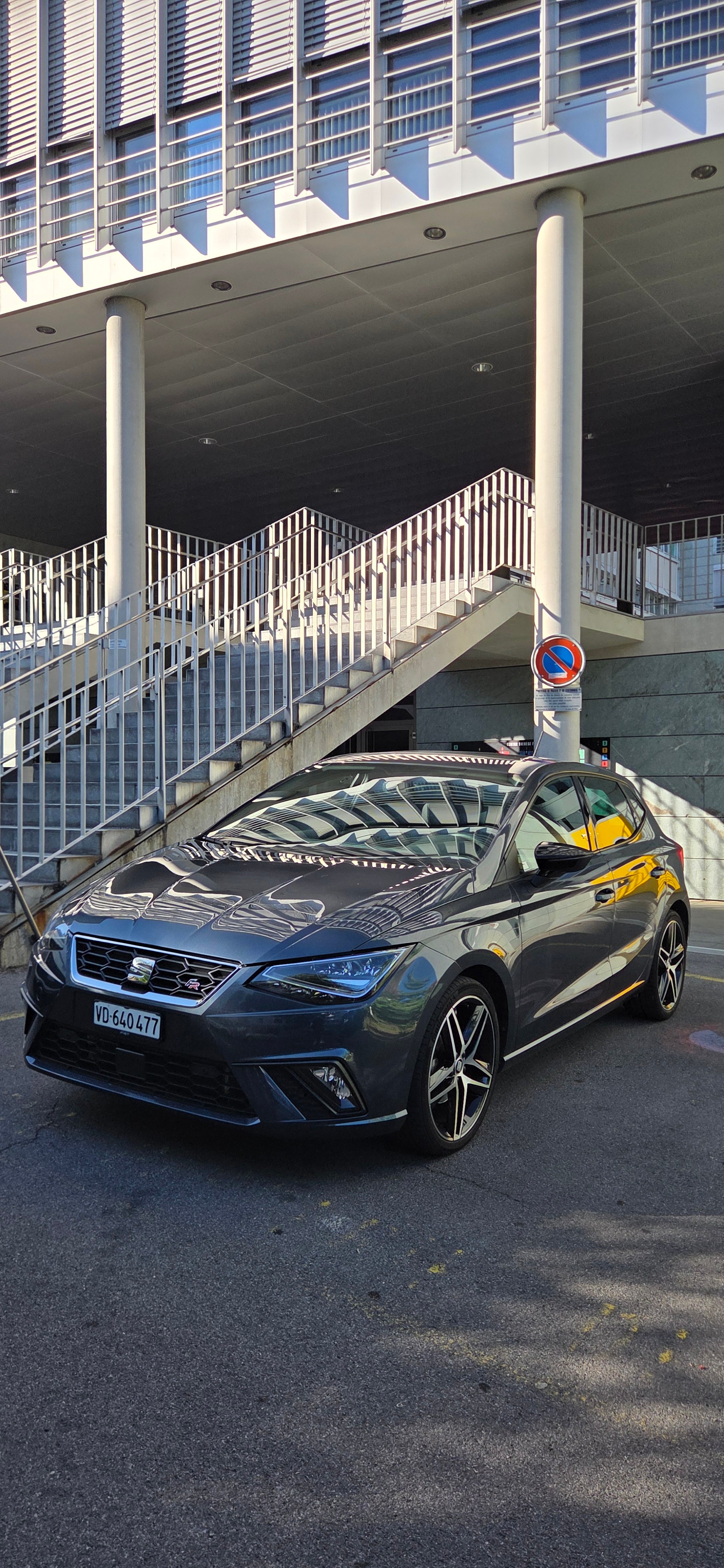 SEAT 1.0 TSI 110 Hola FR (net) DSG 7-image-9