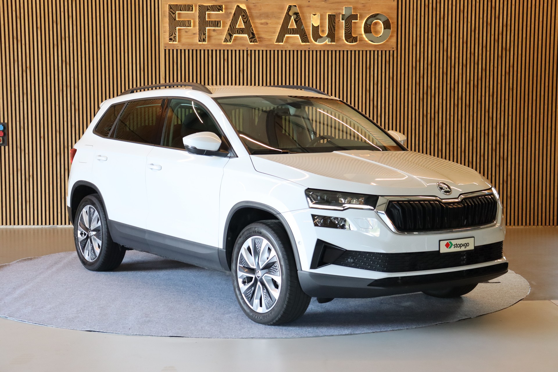 SKODA Karoq 2.0 TDI Style 4x4 DSG-image-3