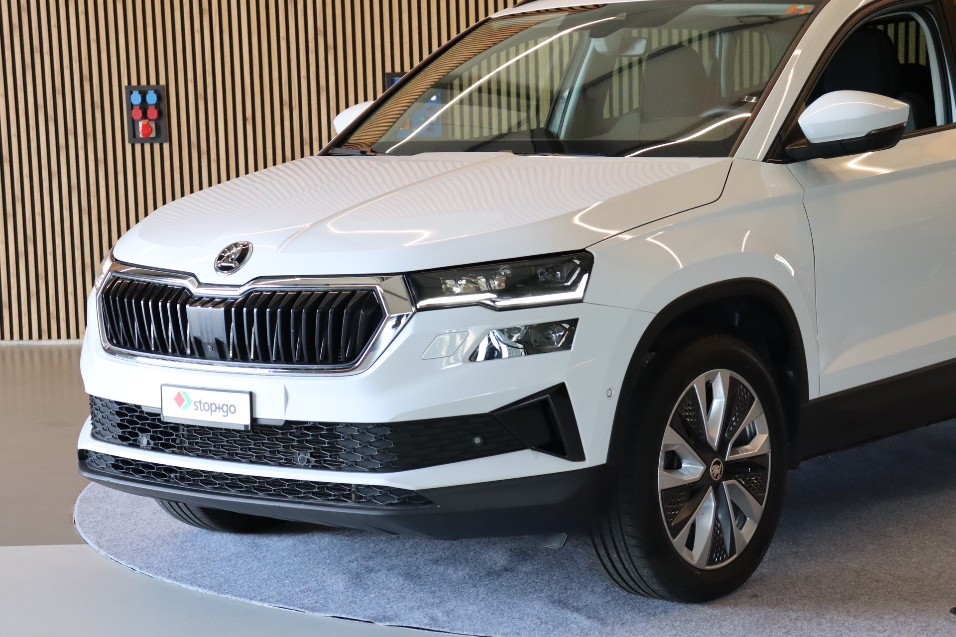 SKODA Karoq 2.0 TDI Style 4x4 DSG-image-1
