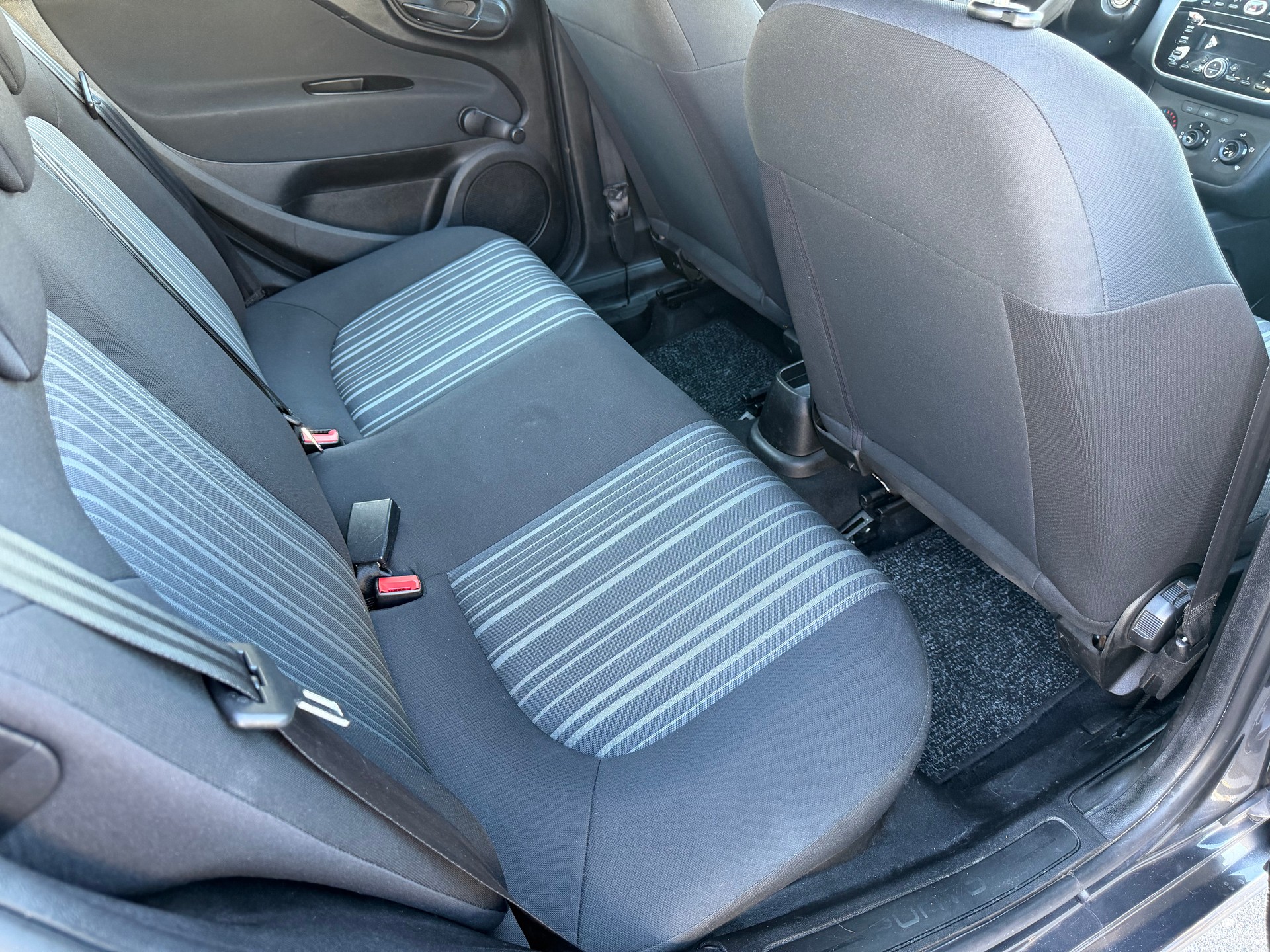 FIAT Punto Evo 1.4 MyLife-image-11