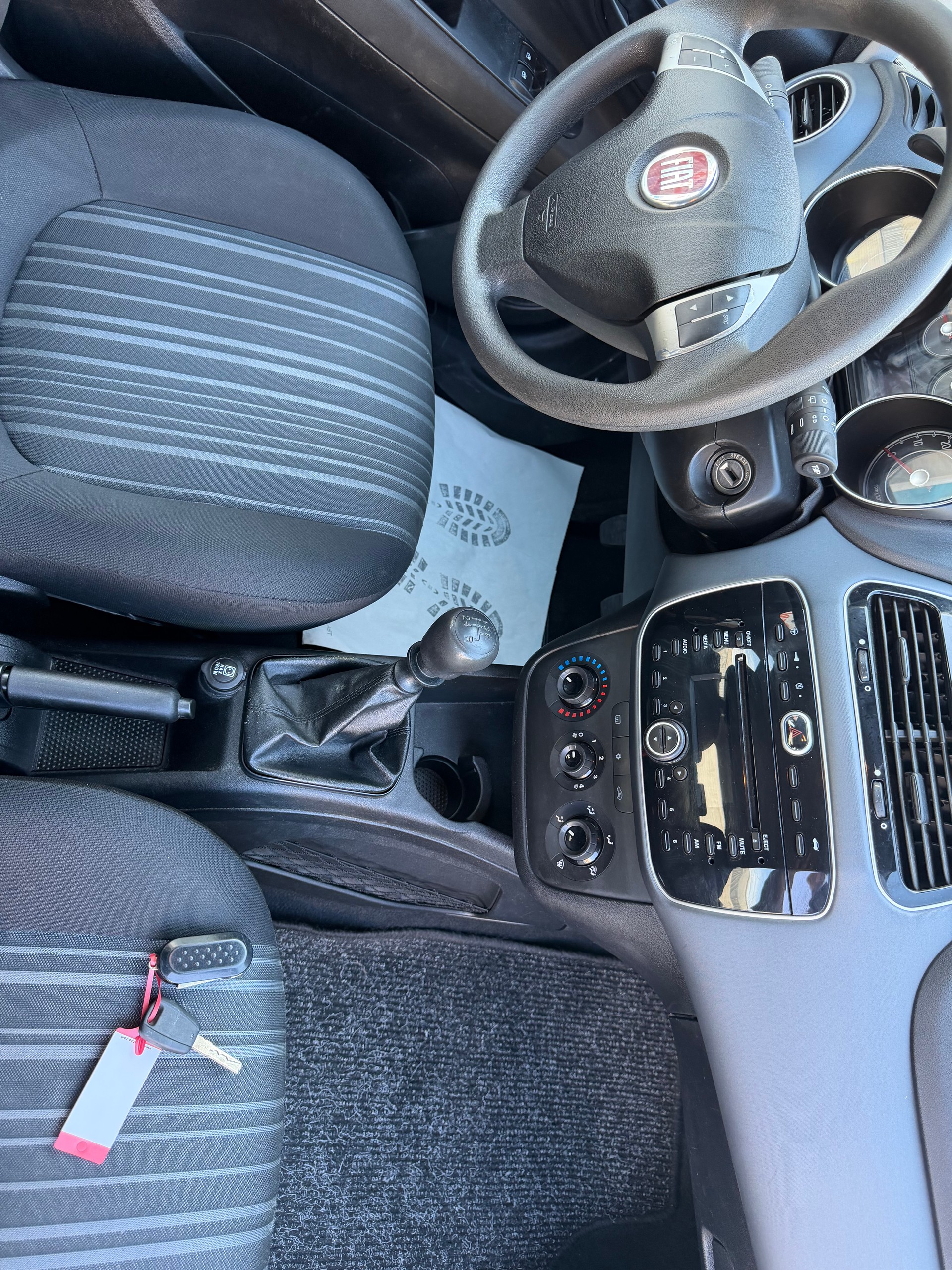 FIAT Punto Evo 1.4 MyLife-image-13