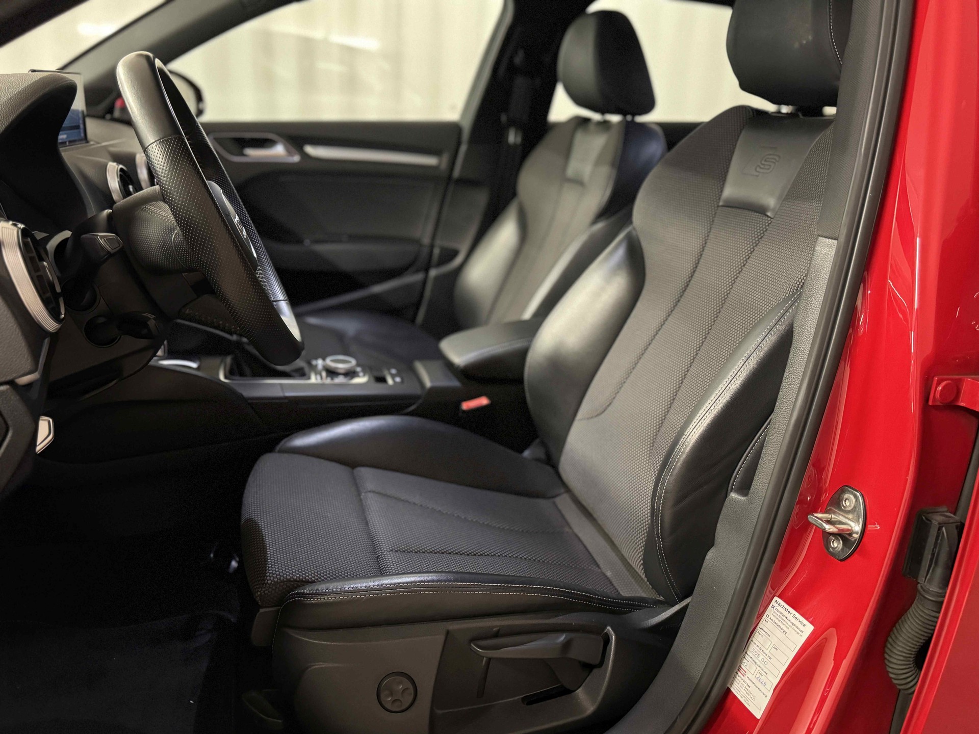 AUDI A3 Sportback 1.5 TFSI Sport-image-6
