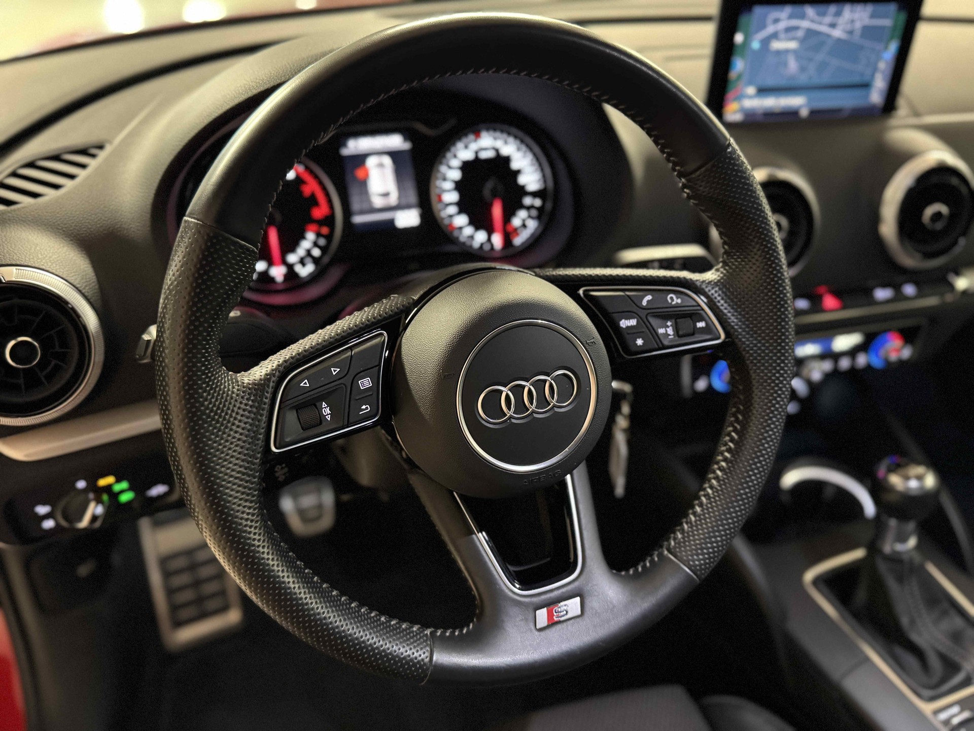 AUDI A3 Sportback 1.5 TFSI Sport-image-7