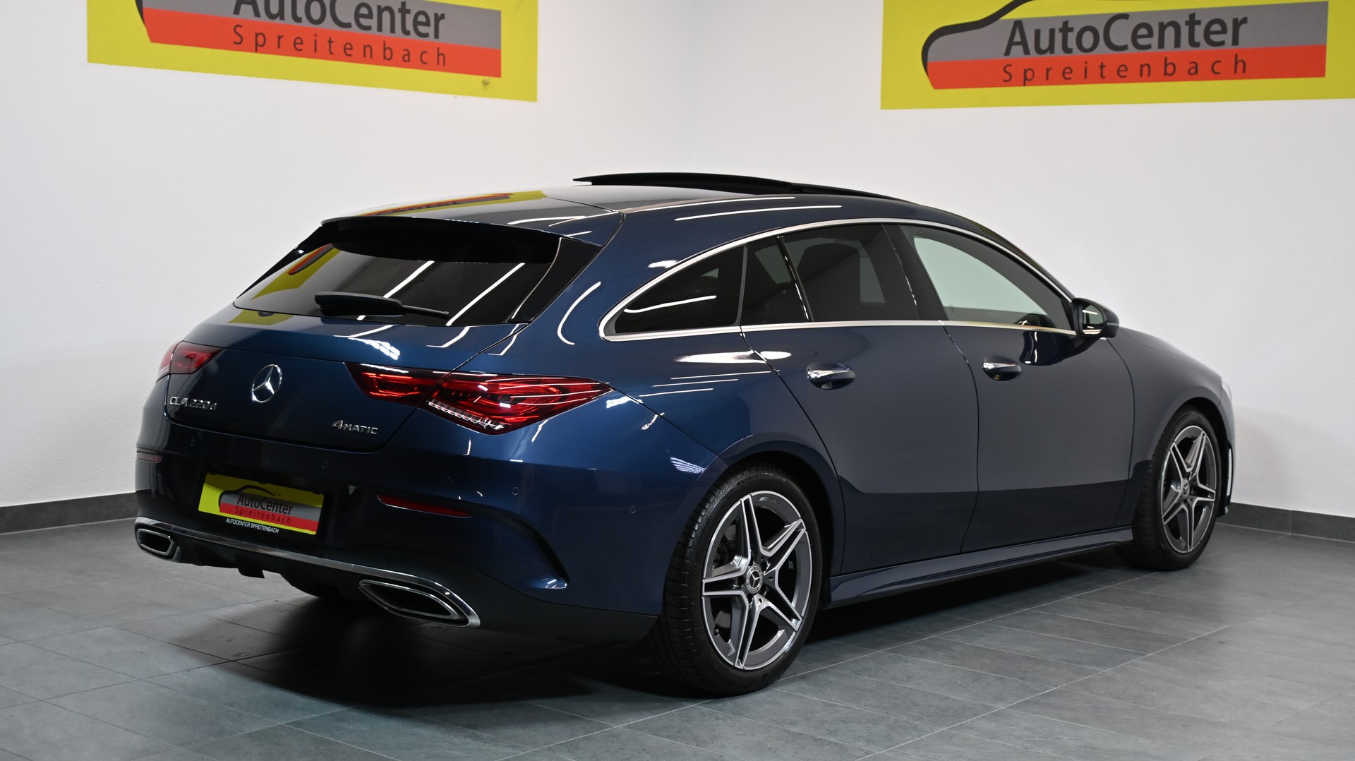 MERCEDES-BENZ CLA Shooting Brake 220 d 4Matic AMG Line-image-14
