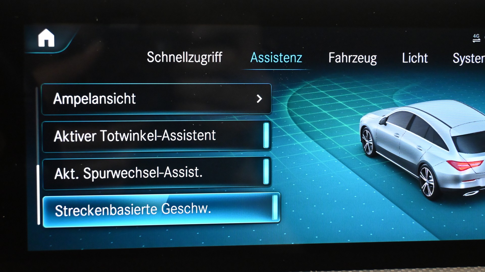 MERCEDES-BENZ CLA Shooting Brake 220 d 4Matic AMG Line-image-12
