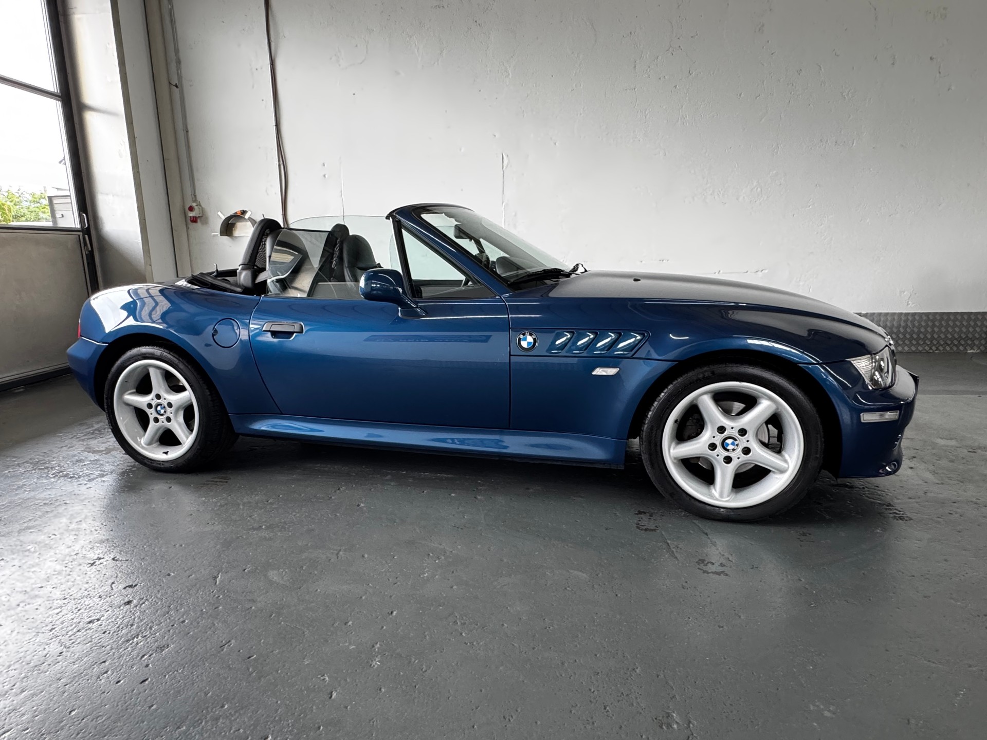 BMW Z3 2.0i Roadster-image-13