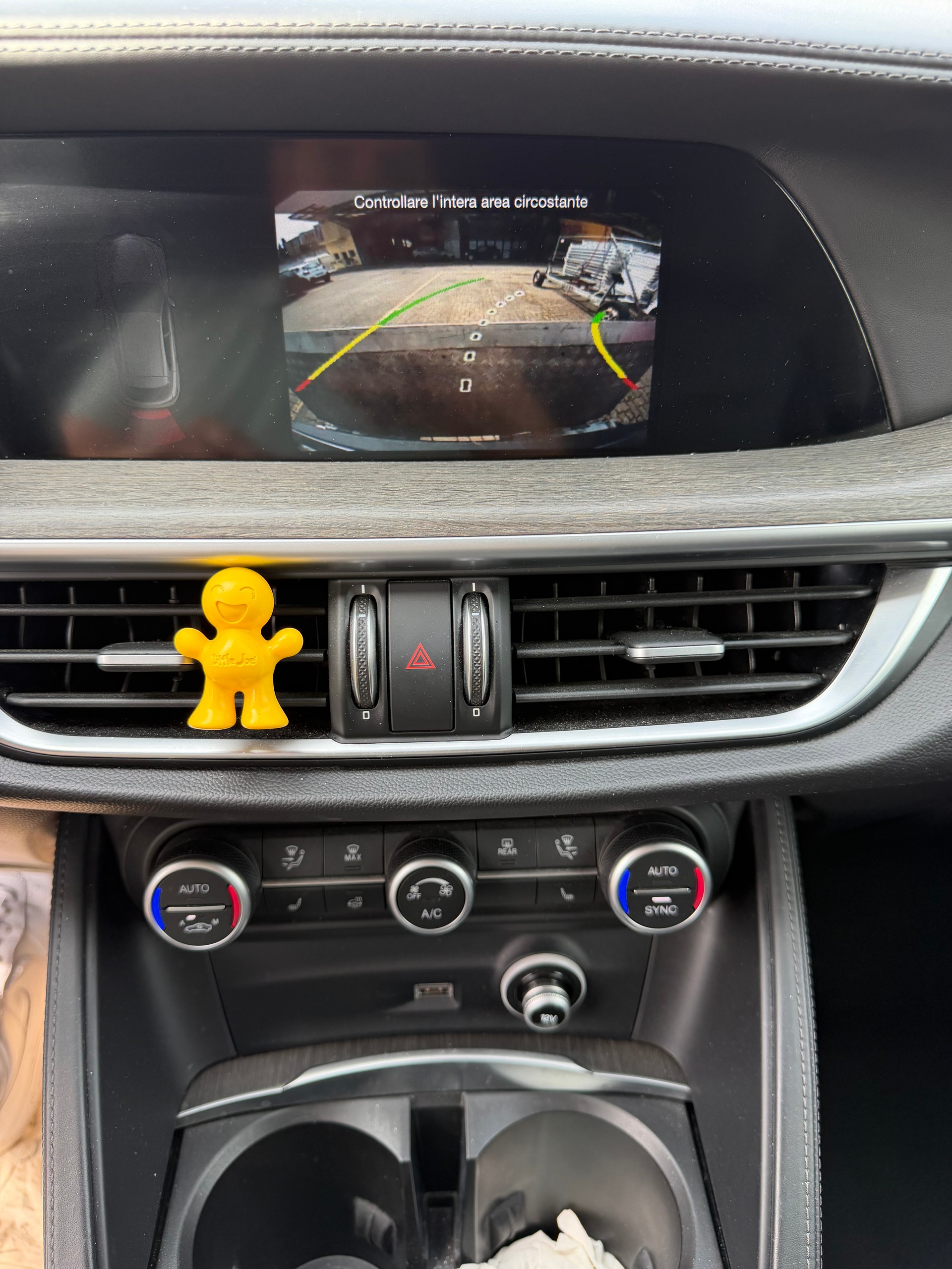 ALFA ROMEO Stelvio 2.0 Executive Q4 Automatic-image-7