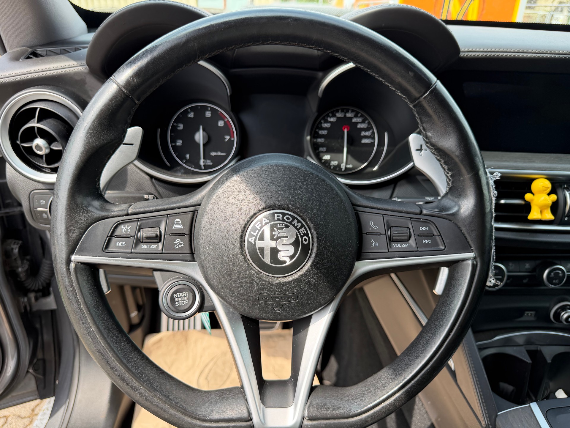 ALFA ROMEO Stelvio 2.0 Executive Q4 Automatic-image-8