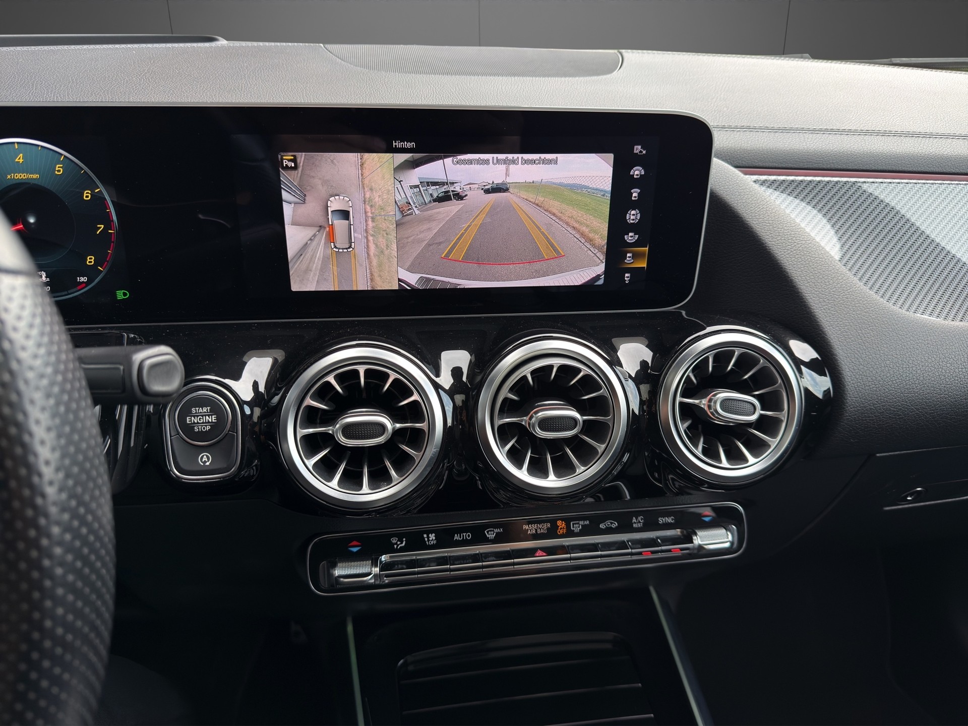 MERCEDES-BENZ B 250 4Matic AMG Line-image-14