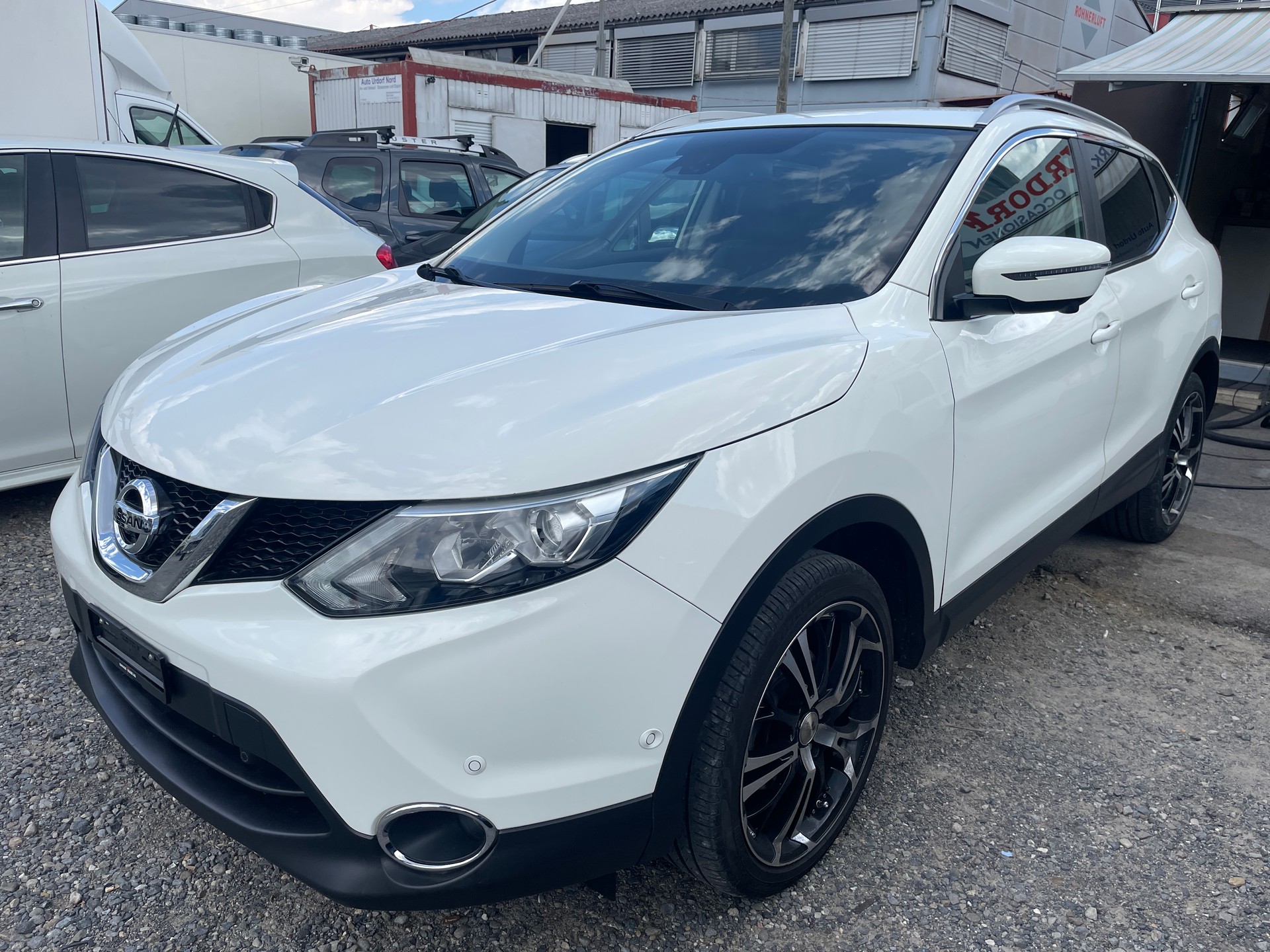 NISSAN Qashqai 1.6 dCi 360° Xtronic CVT-image-1