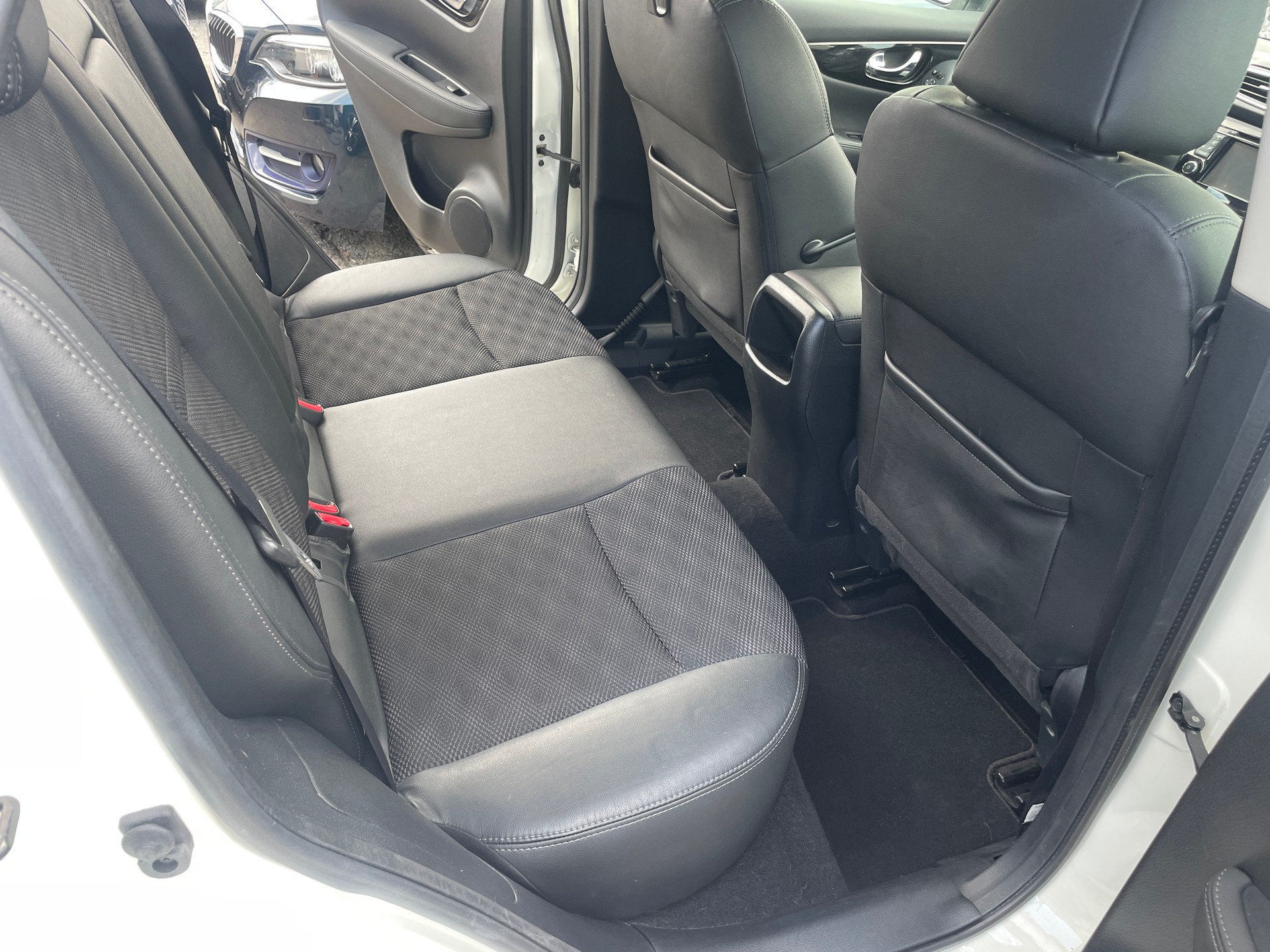 NISSAN Qashqai 1.6 dCi 360° Xtronic CVT-image-11