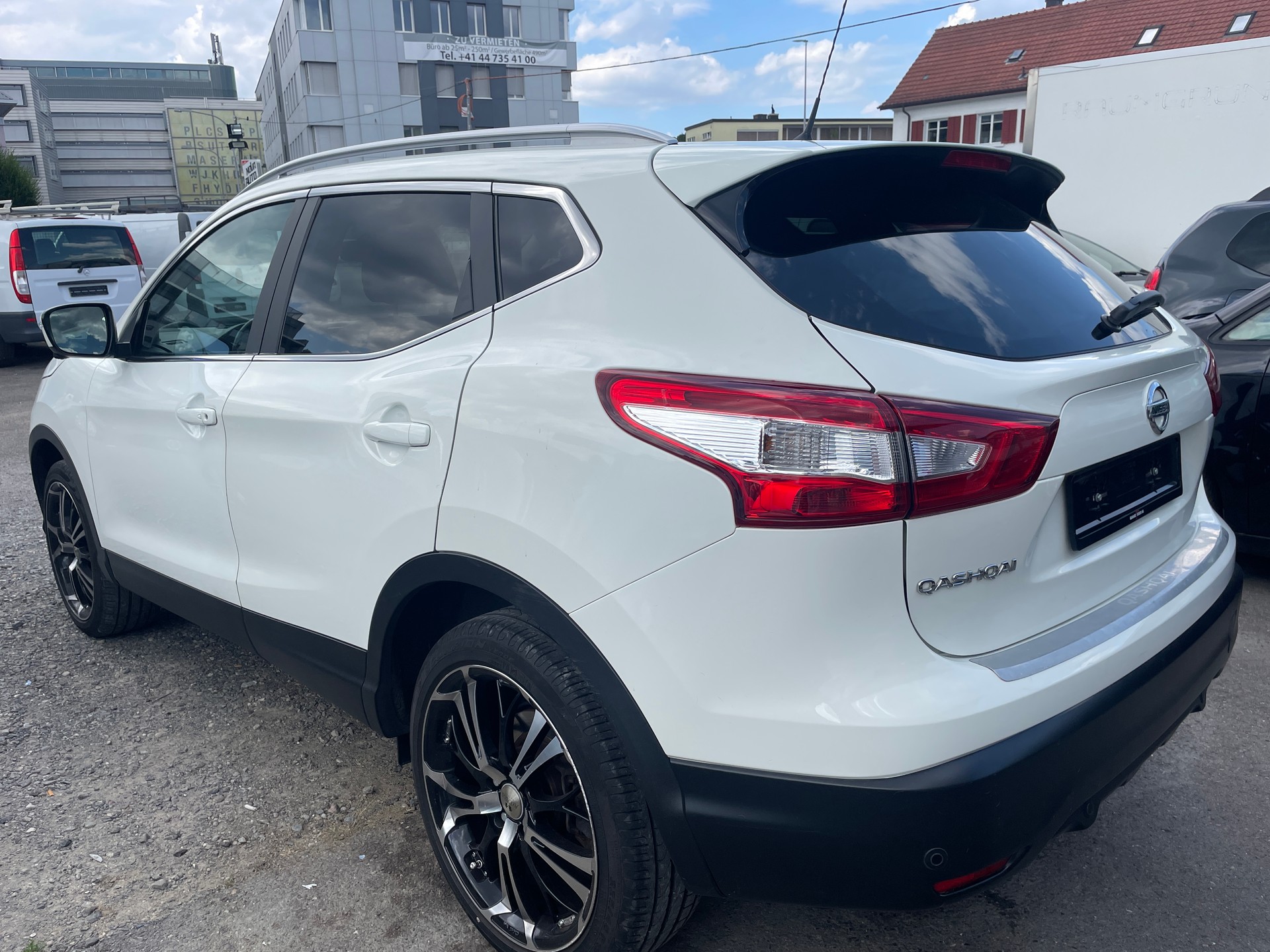 NISSAN Qashqai 1.6 dCi 360° Xtronic CVT-image-4