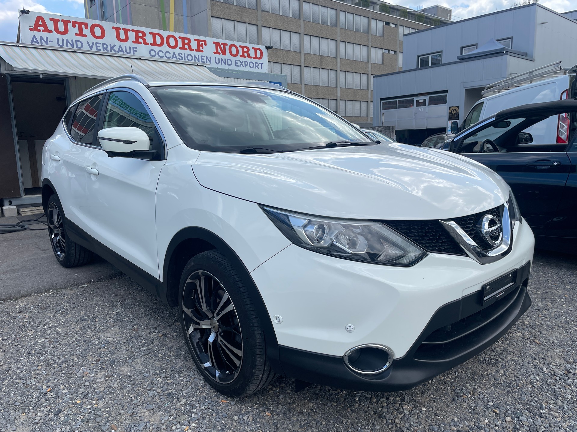 NISSAN Qashqai 1.6 dCi 360° Xtronic CVT-image-2